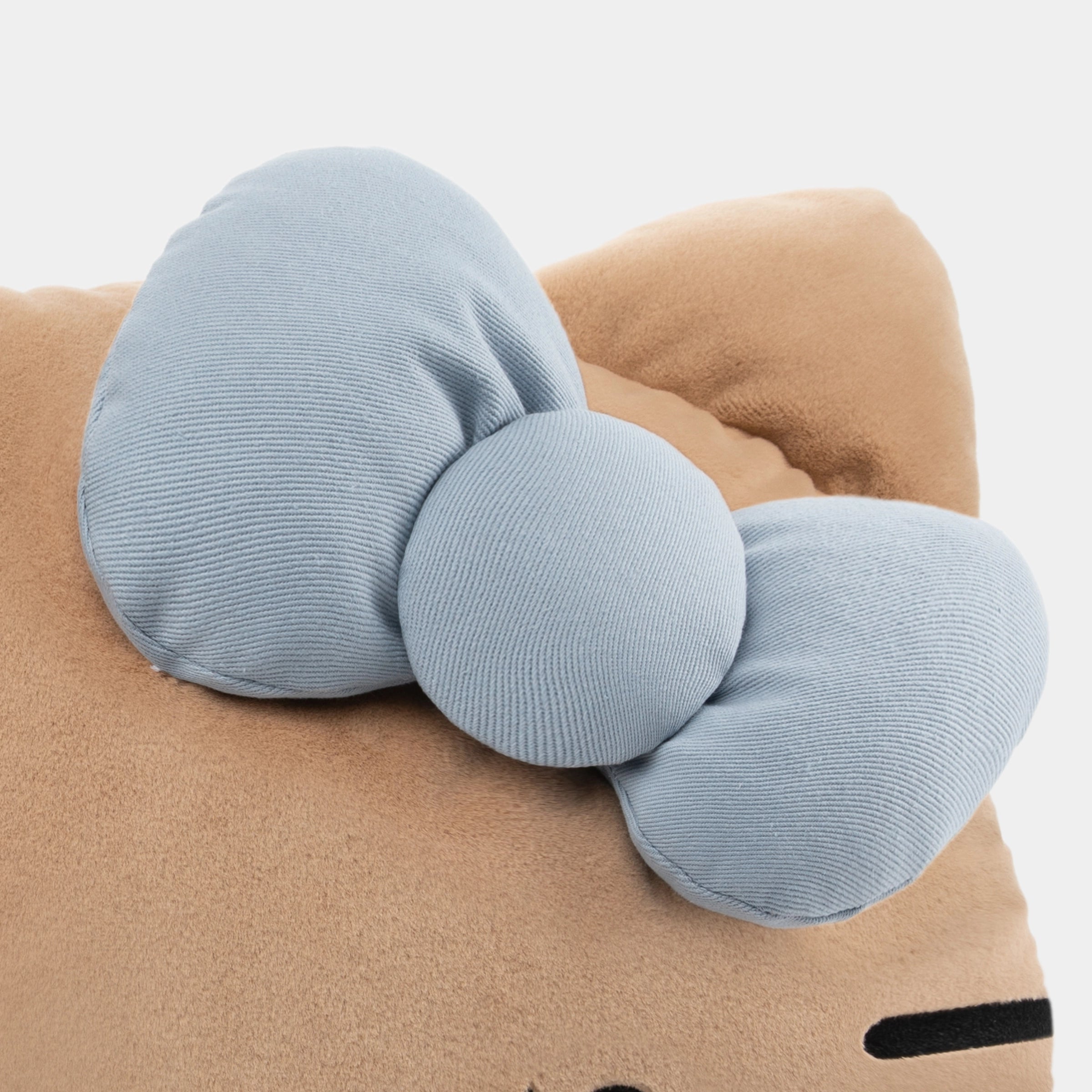 "Hello Kitty"  Cushion & Scented Flannel Throw Set – Denim