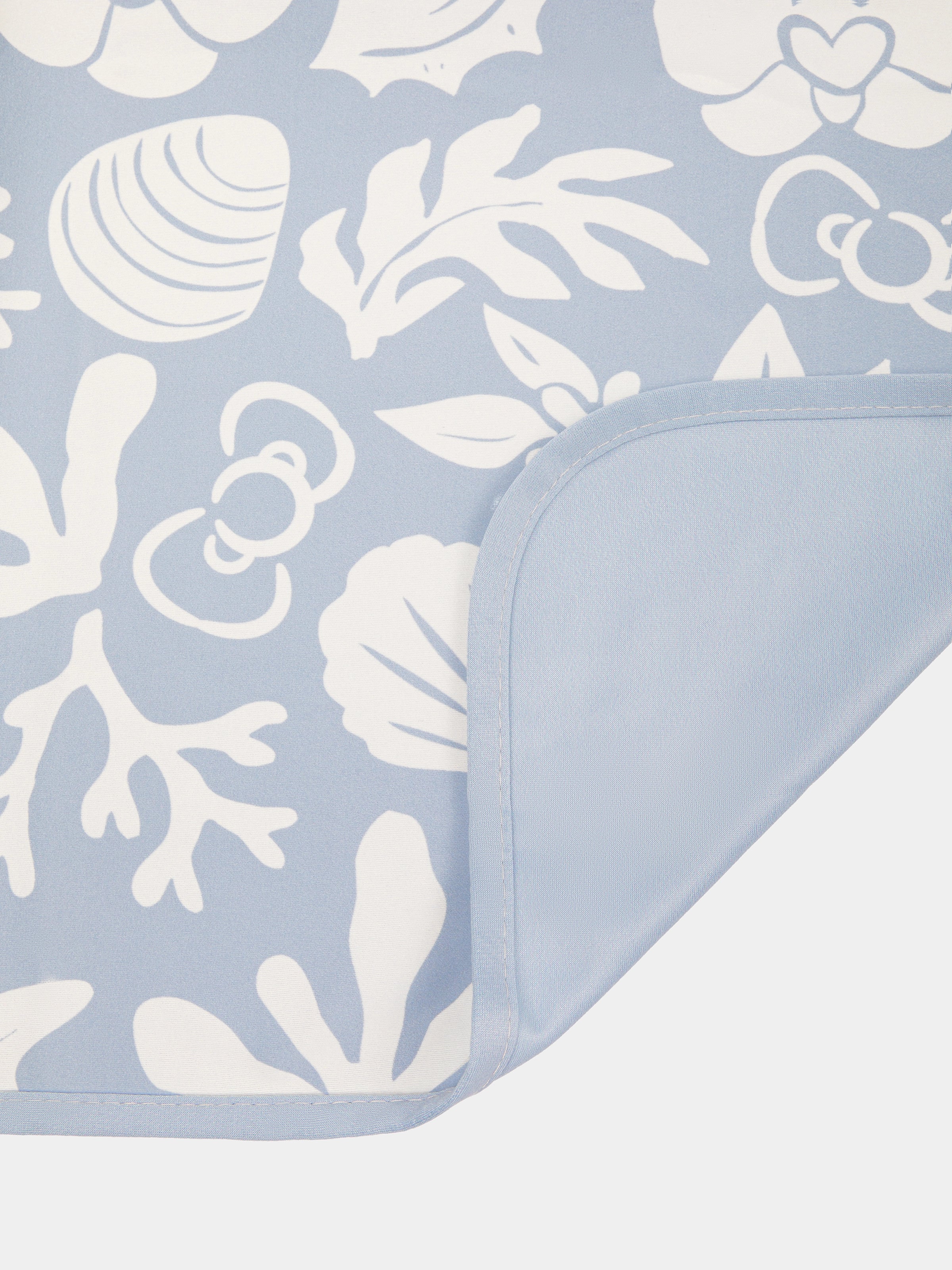 "Hello Kitty" Cooling Blanket – Breezy Blue