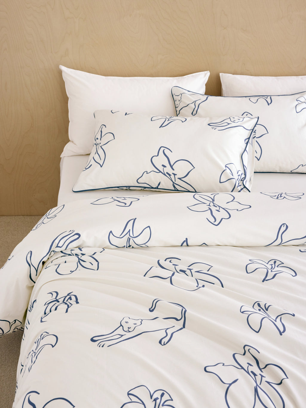 "Urban Jungle" Black Panther Cotton Twill Bedding Set – Black Panther & Lily