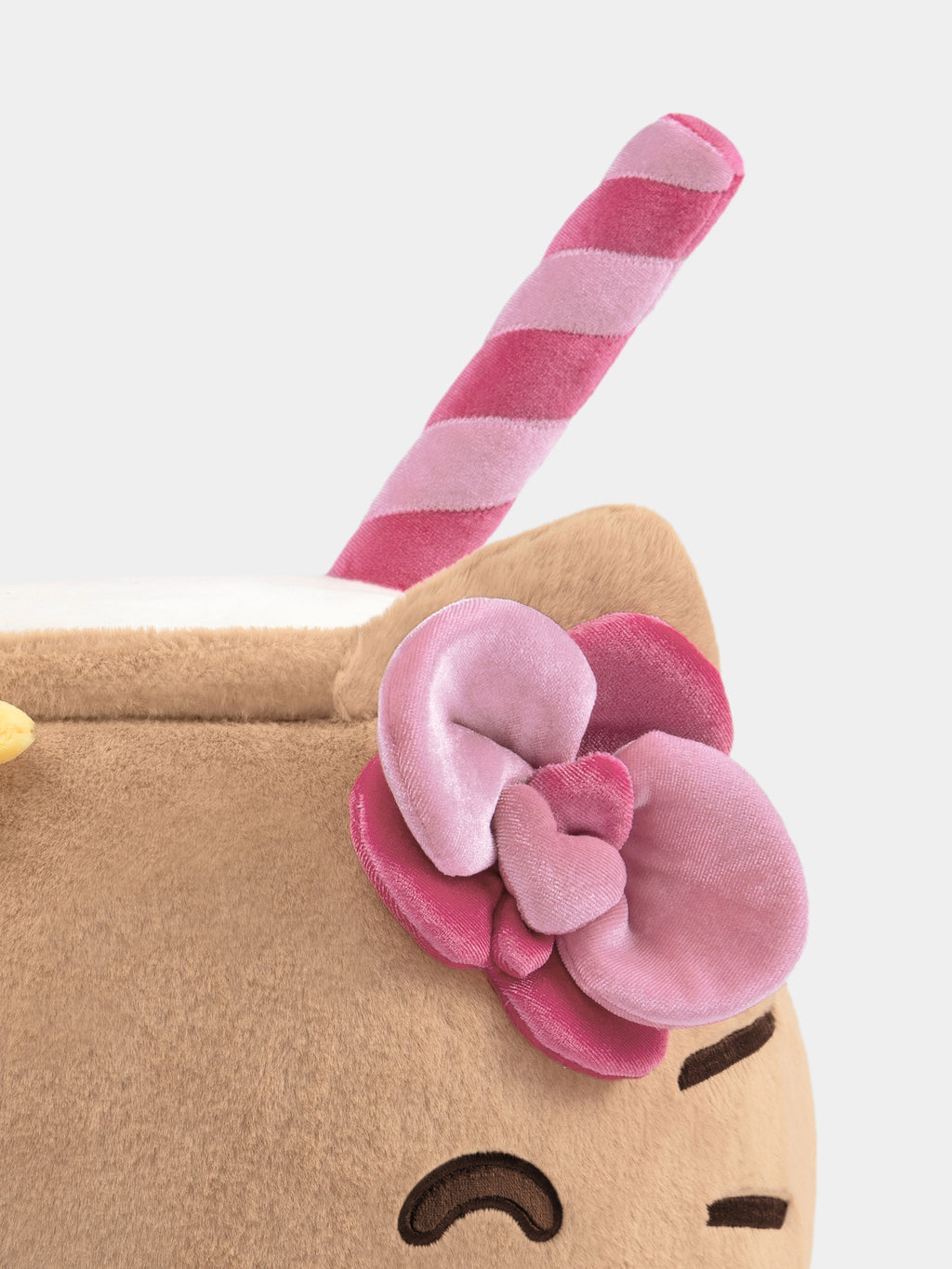 "Hello Kitty" Flannel Blanket & Cushion Set – Tanned Coconut