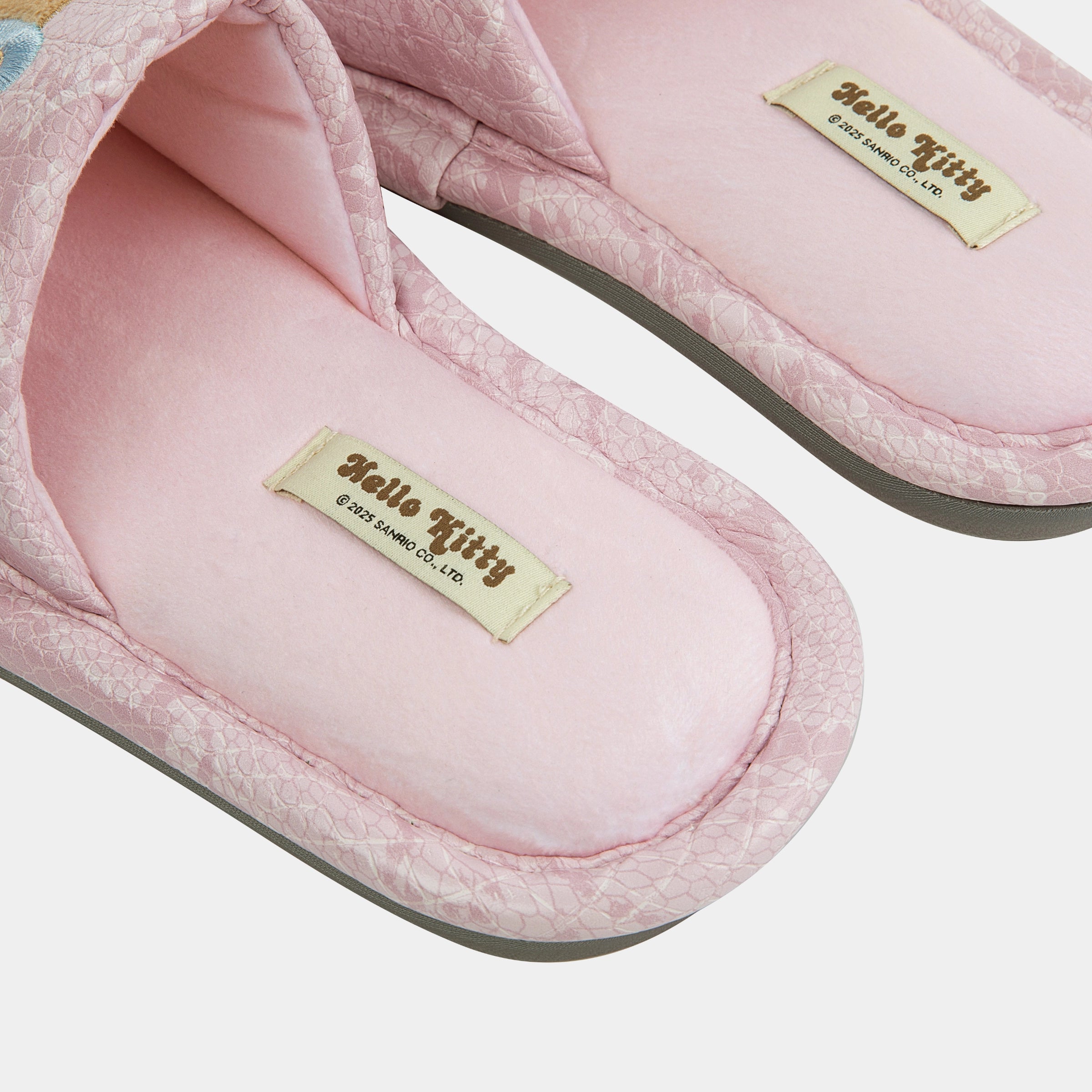 “Hello Kitty” PU Slippers Pink Snake Print