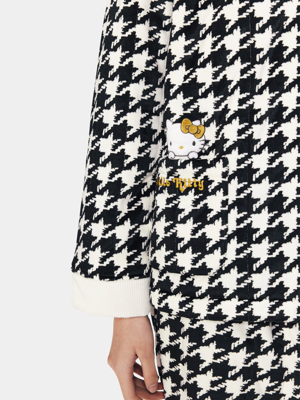"Hello Kitty" Fleece Quilted Loungewear Set Houndstooth