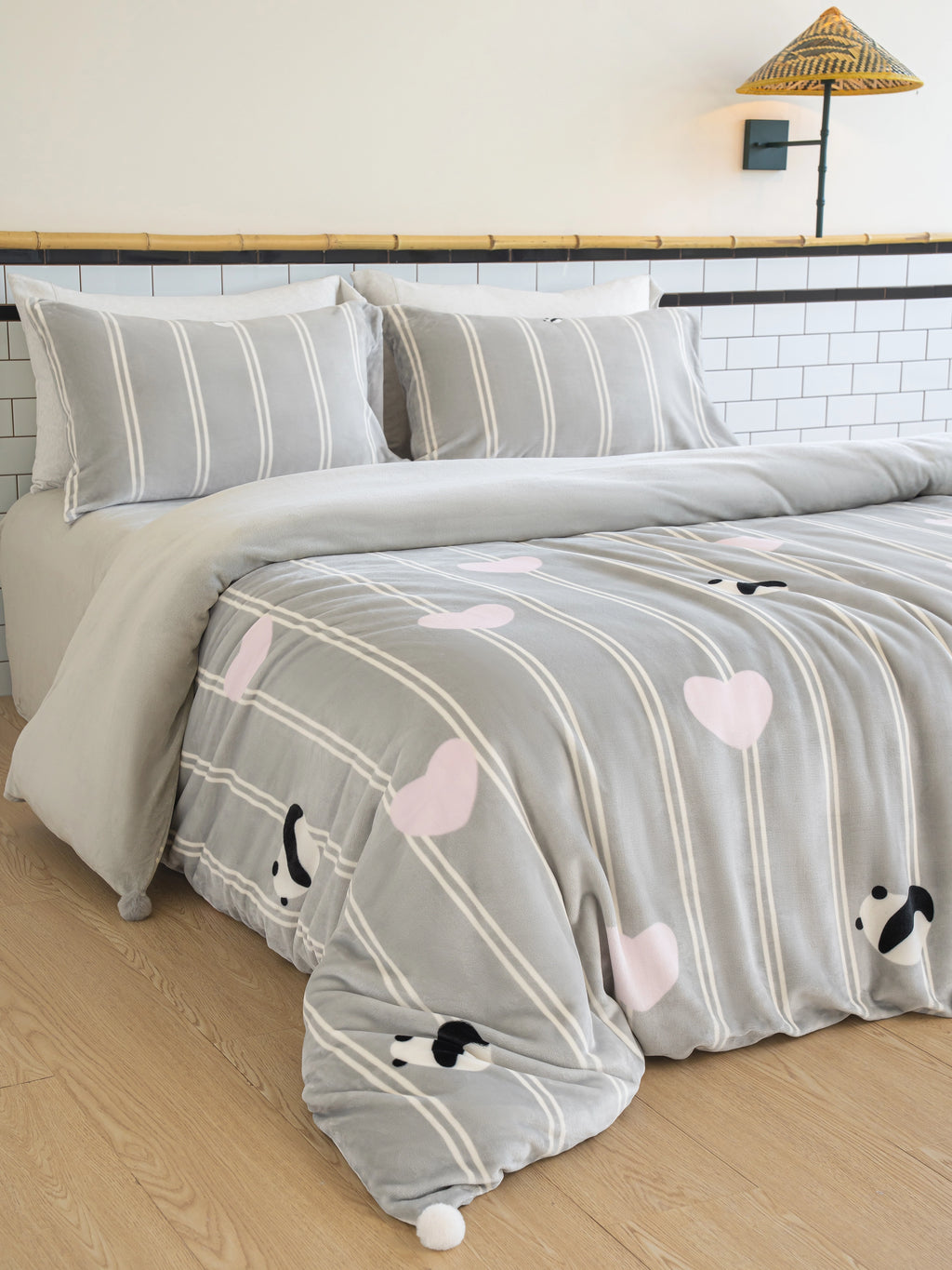 "panda pompom" "Hug Hug" Flannel Bedding Set – Grey