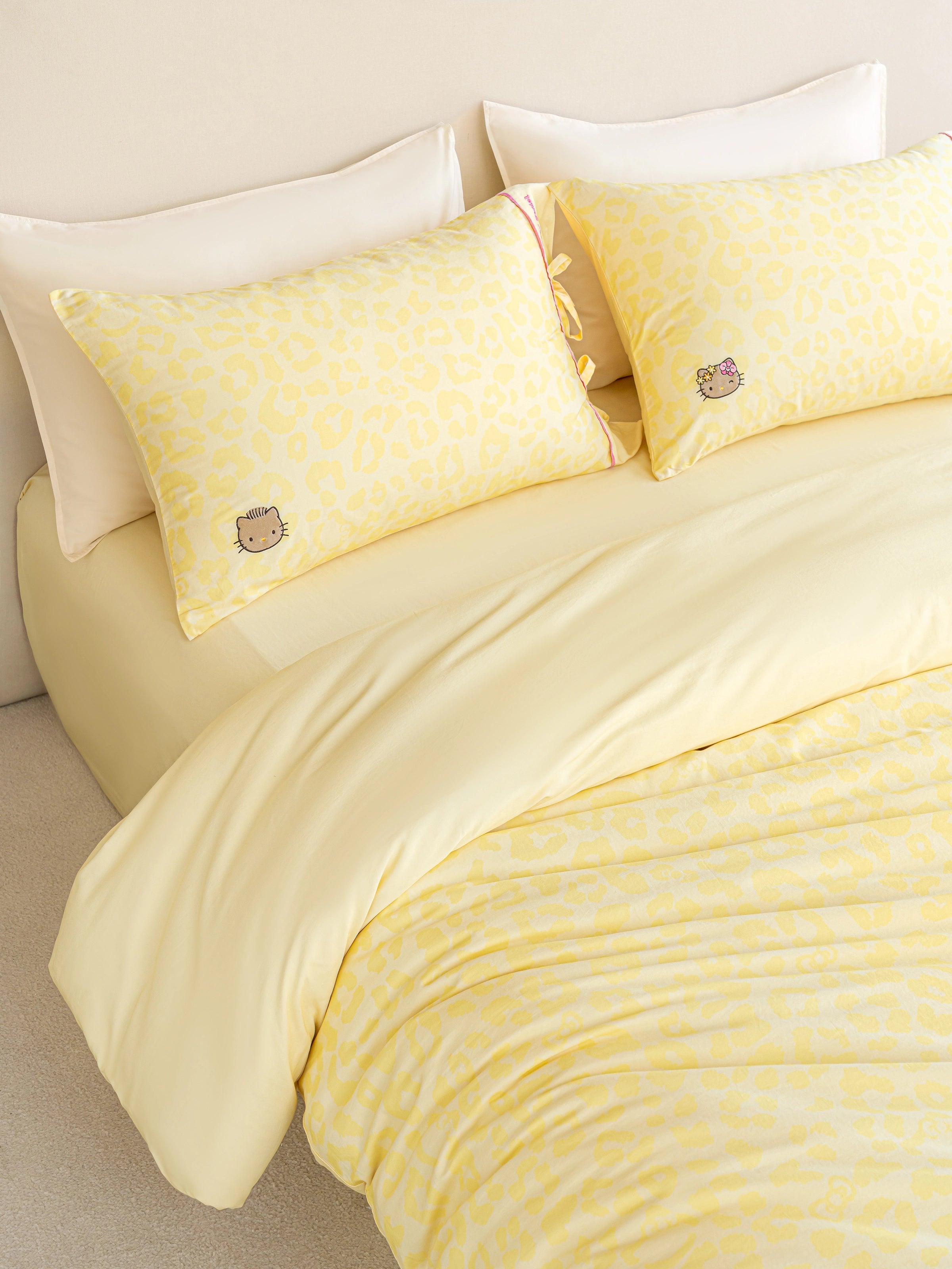 "Hello Kitty" Cotton Sateen Printed Bedding Set – Sunbeam Leopard