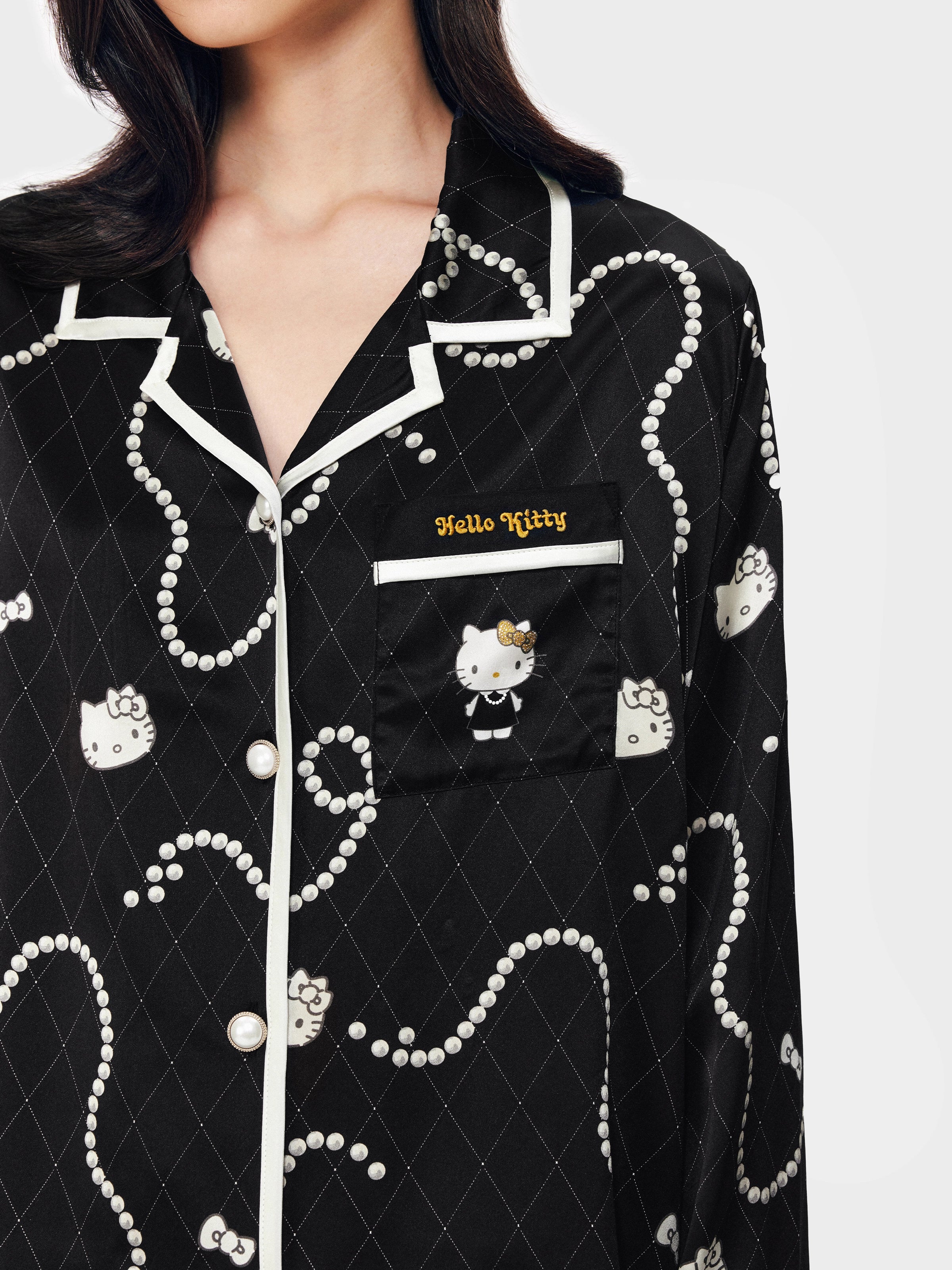"Hello Kitty" Premium Heavy Mulberry Silk Loungewear Set – Pearl Necklace