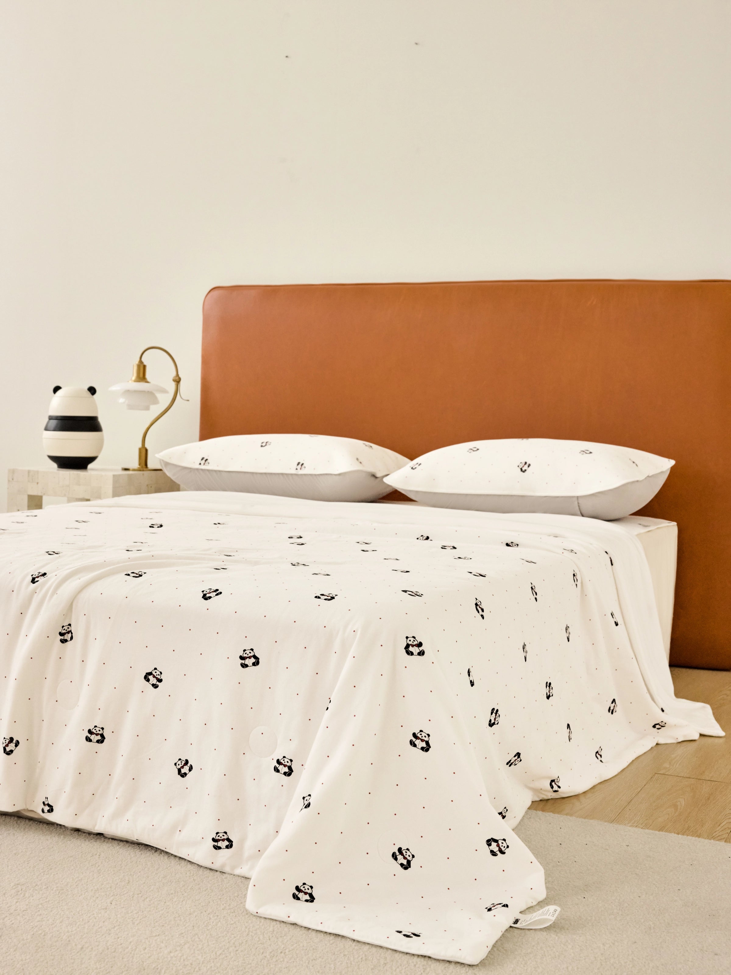 "Panda PomPom" Knitted Summer Quilt White