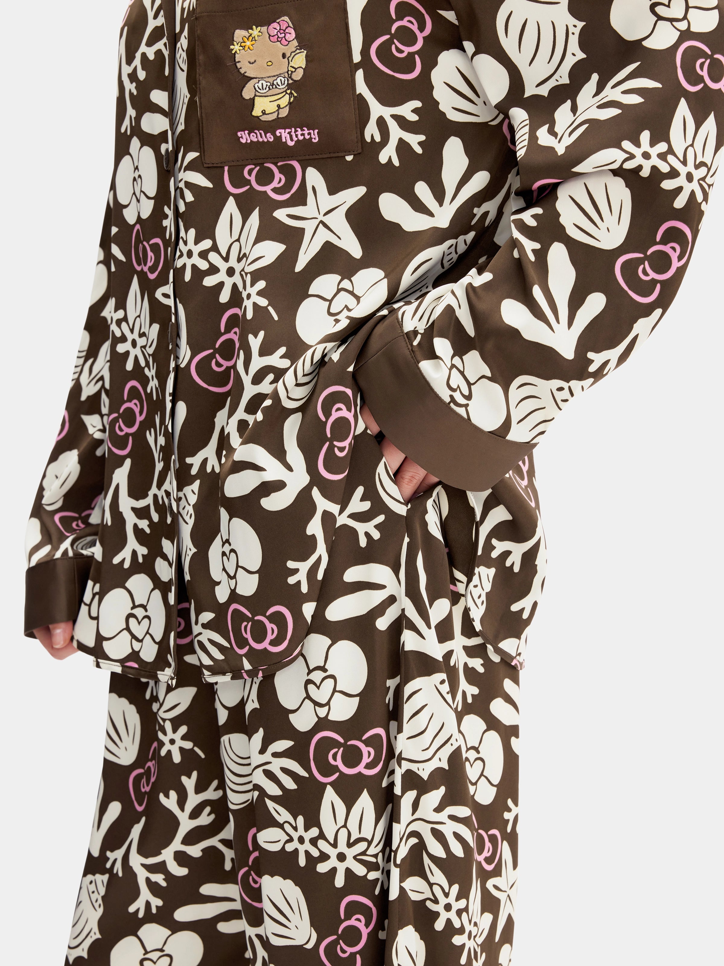 "Hello Kitty" Satin Loungewear Set Long Sleeve – Coconut Brown