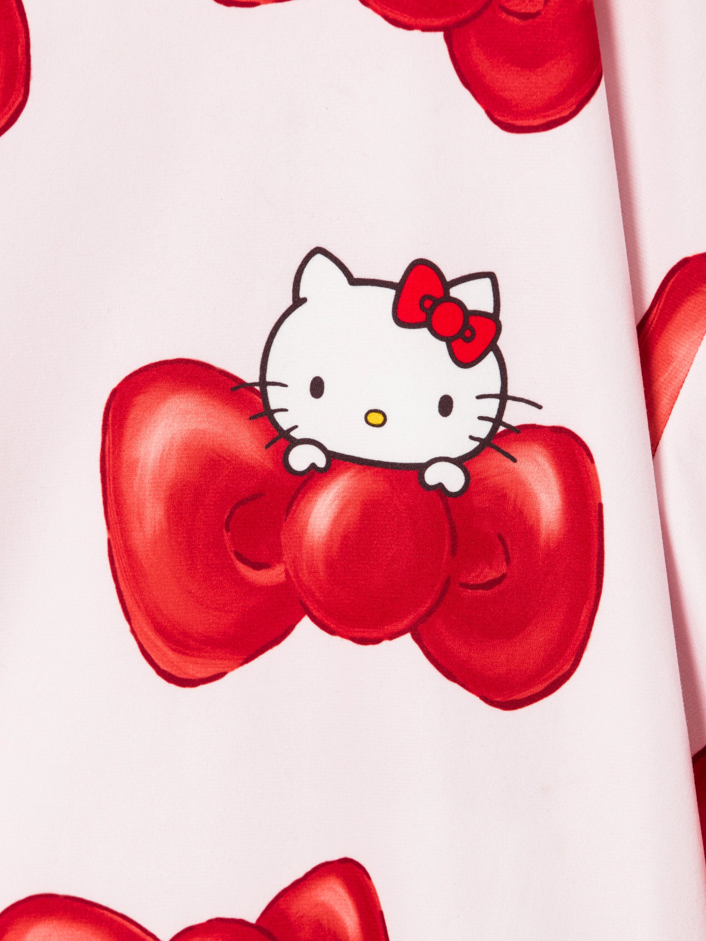 "Hello Kitty" Polar Fleece Nightgown Bow Tie