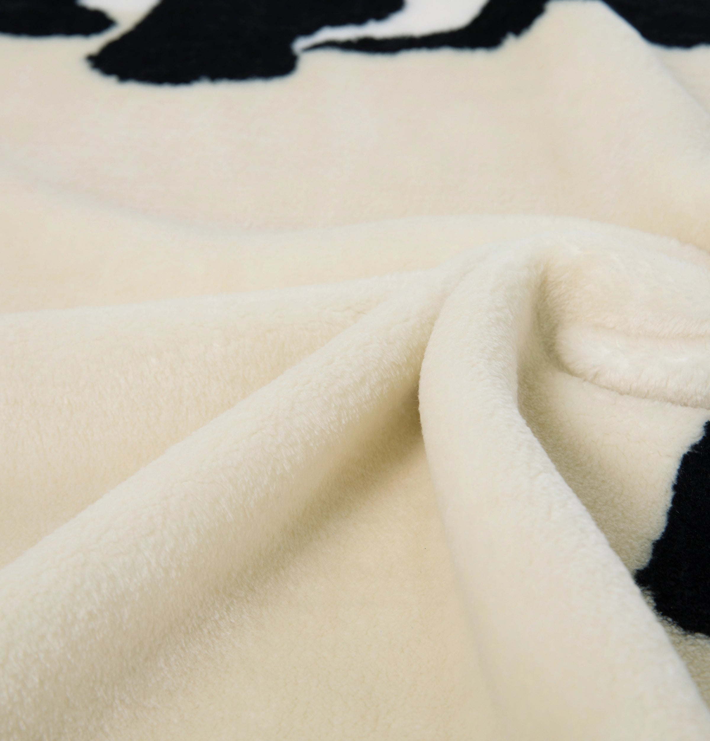 "Panda PomPom" Flannel Cozy Scented Blanket CutyPOM