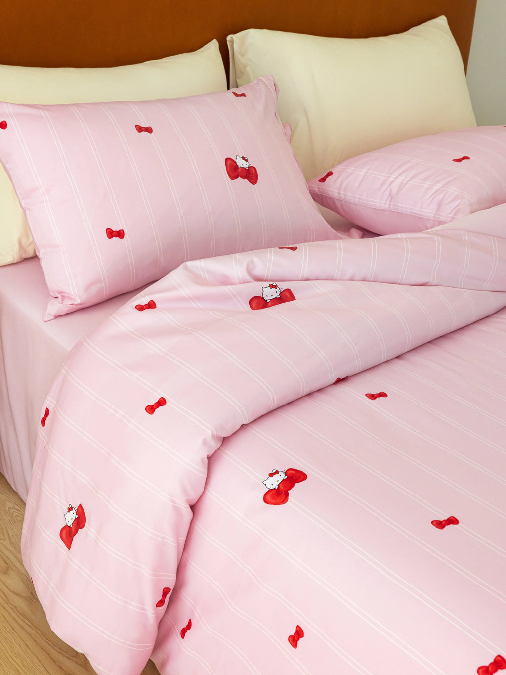"Hello Kitty" Cotton Sateen Bedding Set – Sakura Pink