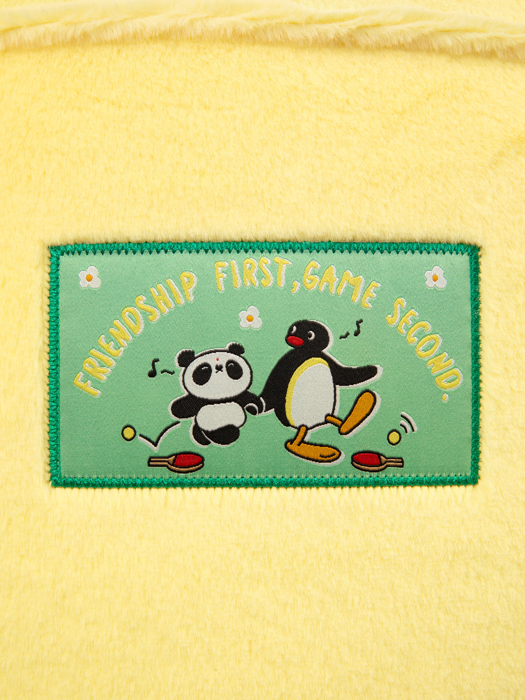 เบาะรองถ้วยรางวัล PIN!POM! (พร้อมตุ๊กตาผ้าพลัชติดแม่เหล็ก)