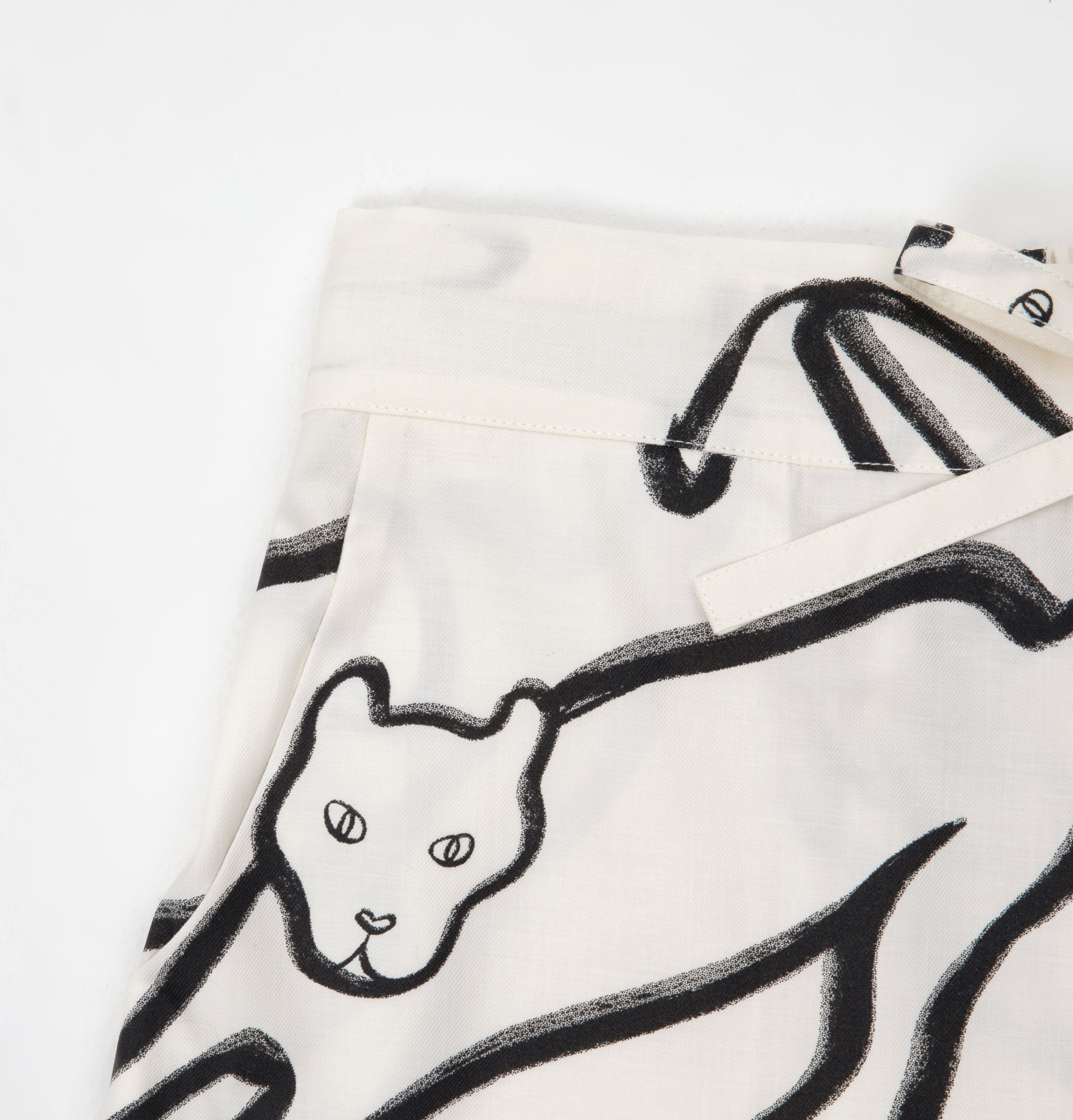 “Urban Jungle” Tencel Cotton Blend Short Sleeve Loungewear Set Black Panther and Lily