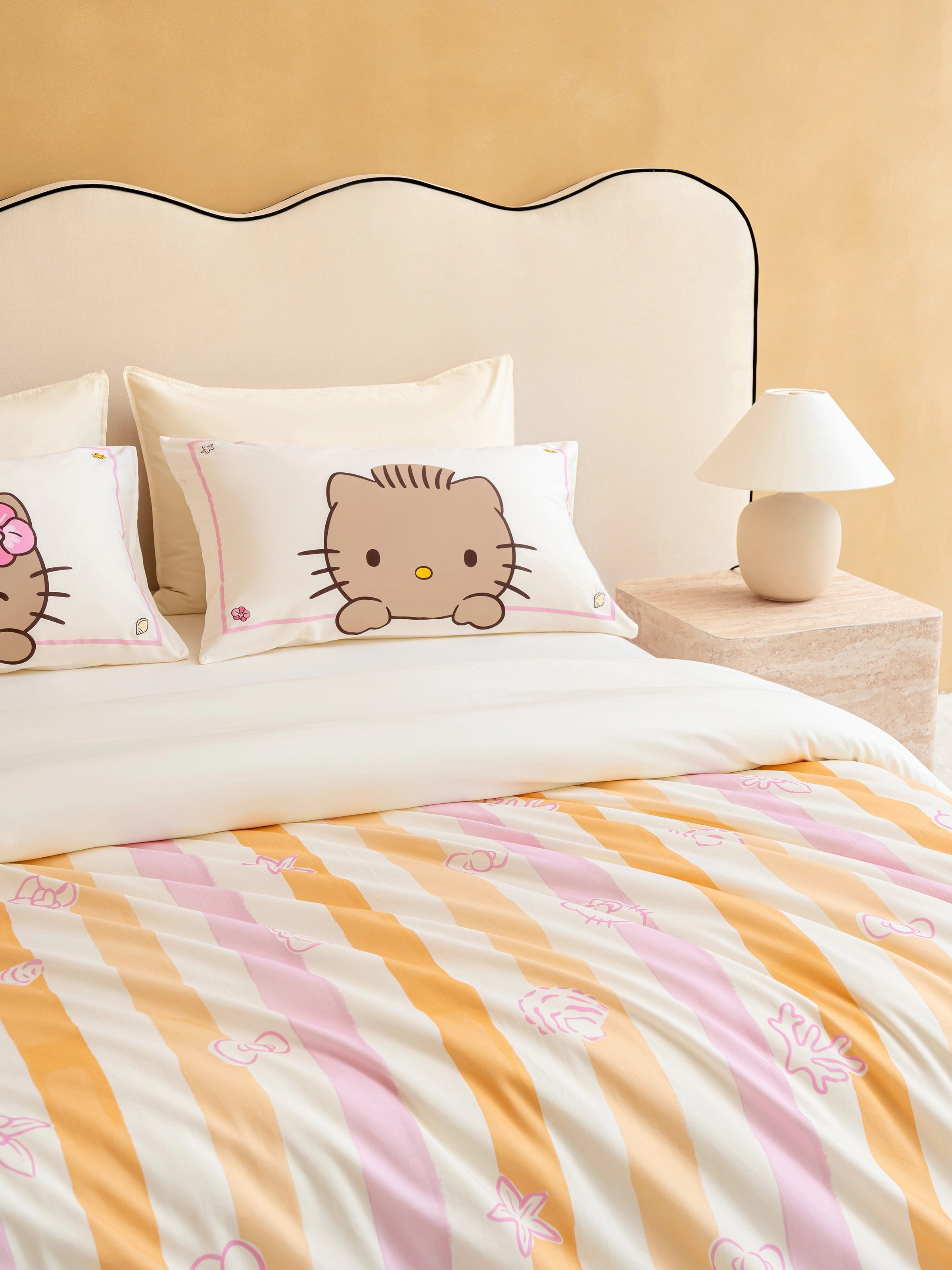 "Hello Kitty & Dear Daniel" Cotton Sateen Printed Bedding Set – Coral Pink