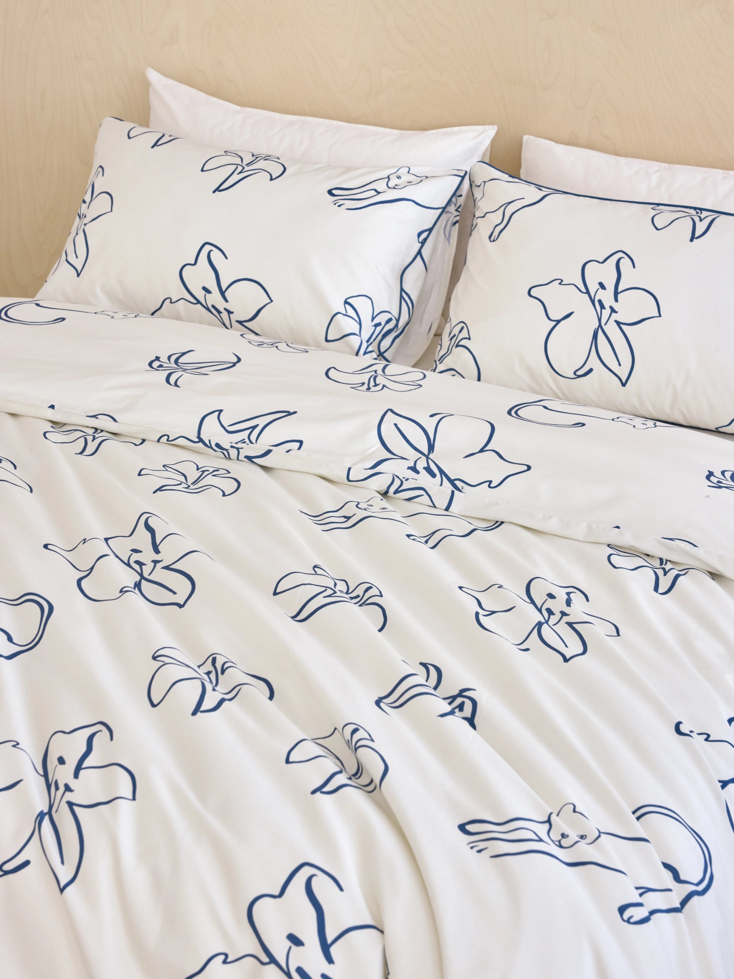 "Urban Jungle" Black Panther Cotton Twill Bedding Set – Black Panther & Lily