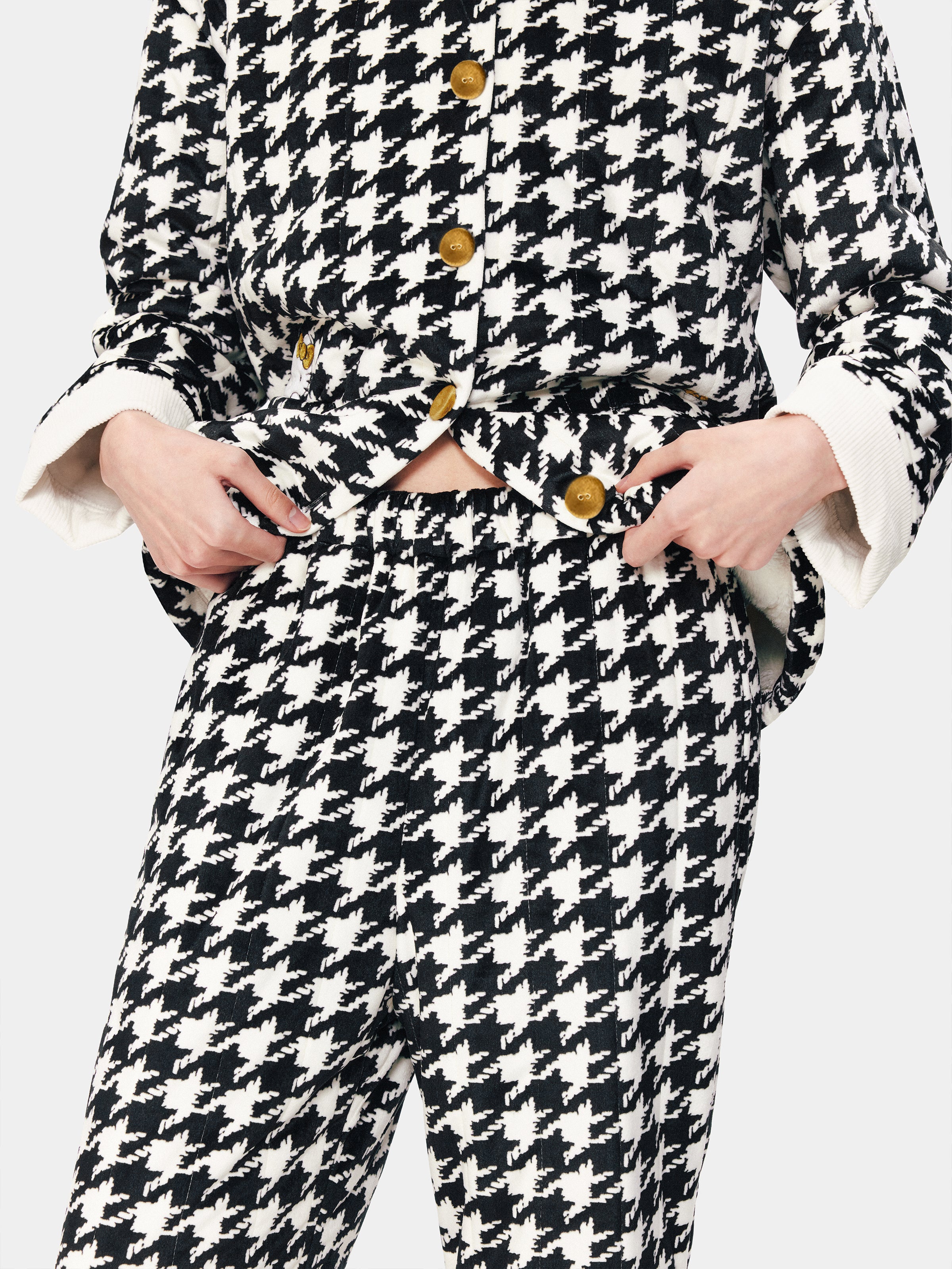 "Hello Kitty" Fleece Quilted Loungewear Set Houndstooth