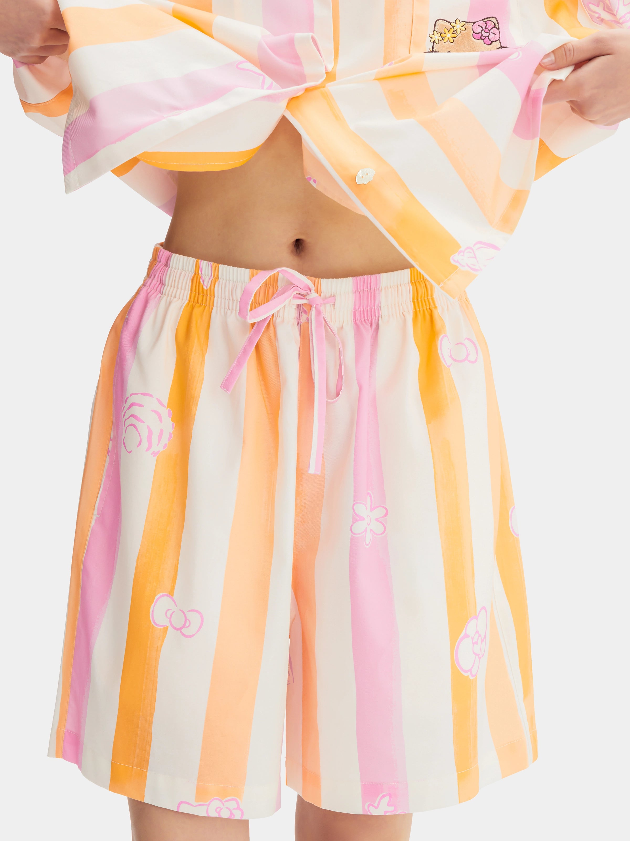 "Hello Kitty" Tencel Cotton Blend Loungewear Set Short Sleeve & Shorts – Coral Pink