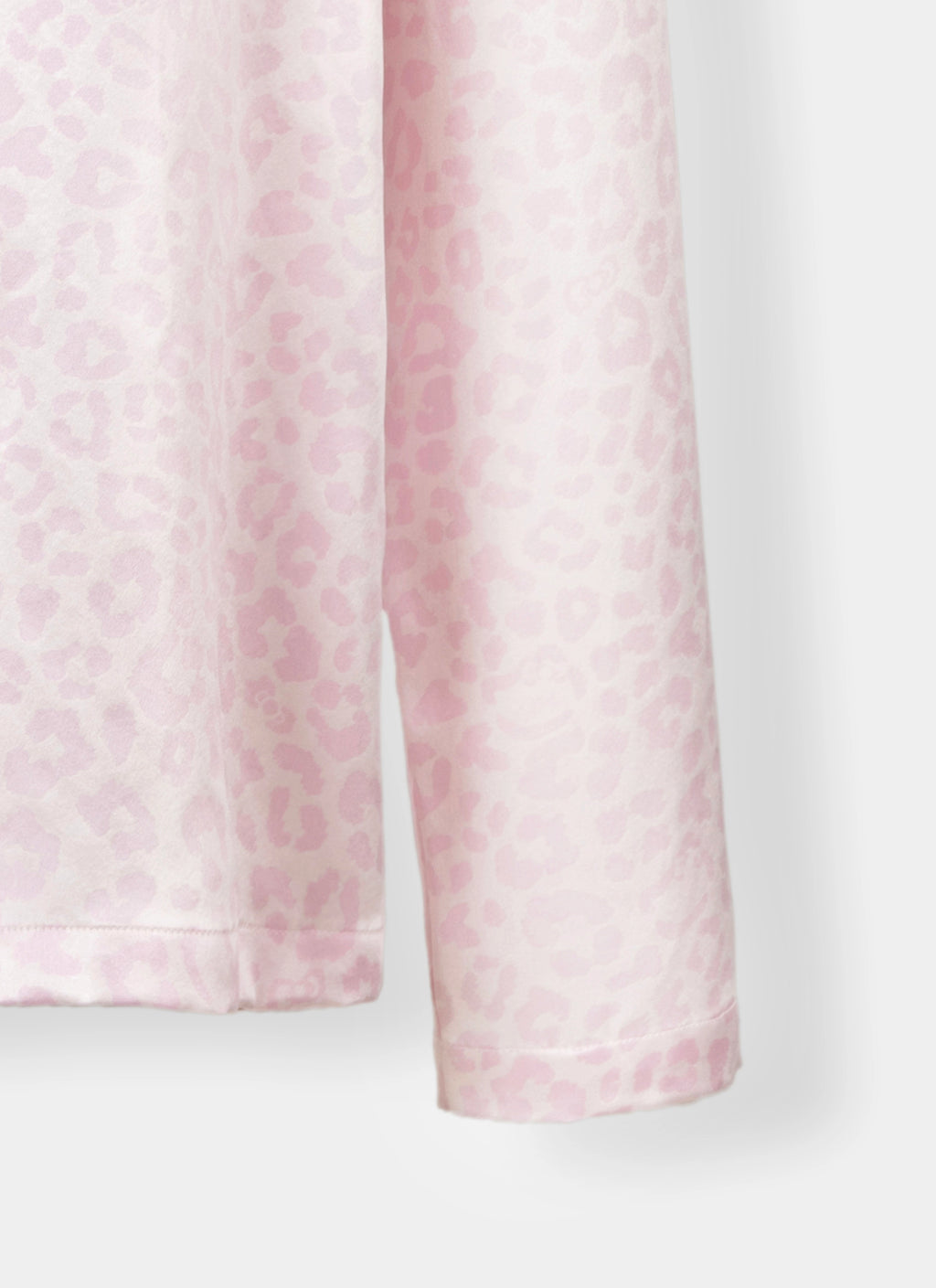 "Hello Kitty" Premium Heavy Mulberry Silk Loungewear Set – Pink Leopard