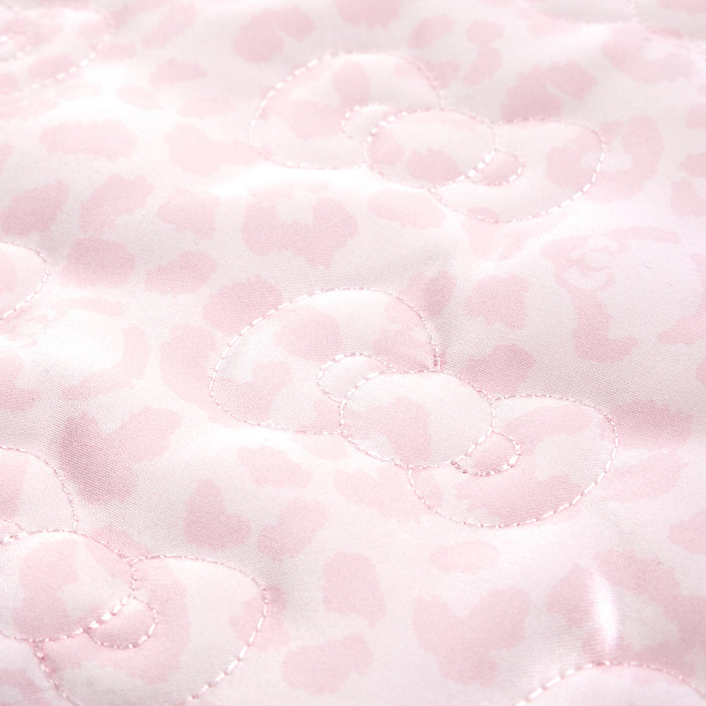 "Hello Kitty" Large Quilted Travel Storage Bag – Pink Leopard