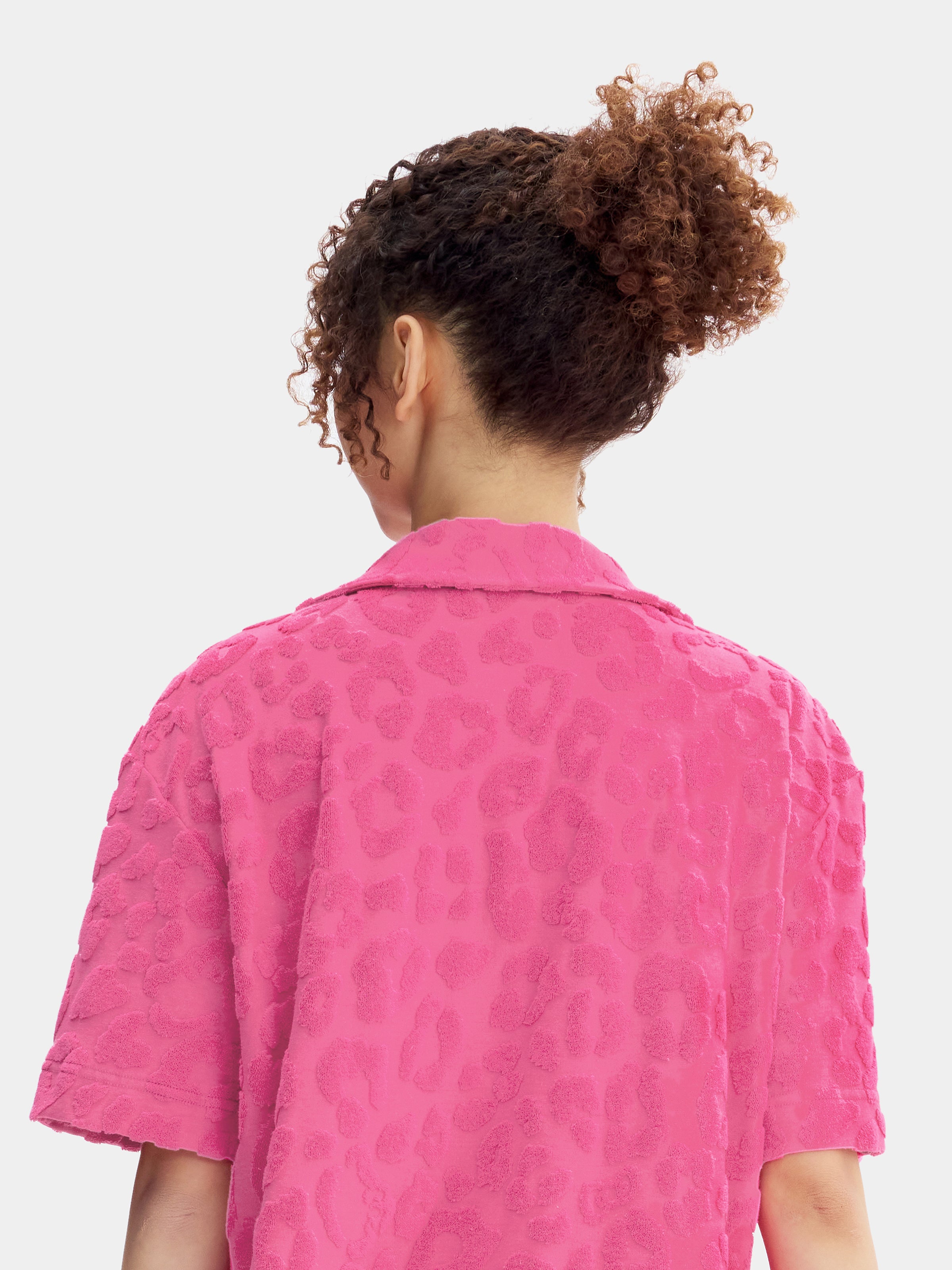 "Hello Kitty" Terry Loungewear Set Short Sleeve & Shorts – Hot Pink Leopard