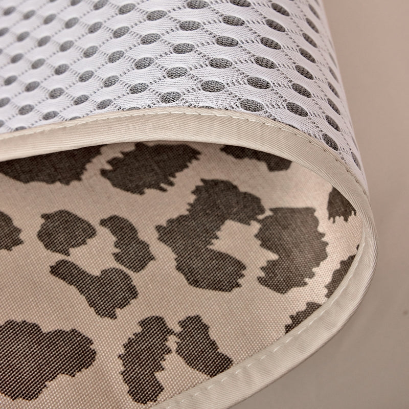 "Hello Kitty" Cooling Mat Set – Leopard