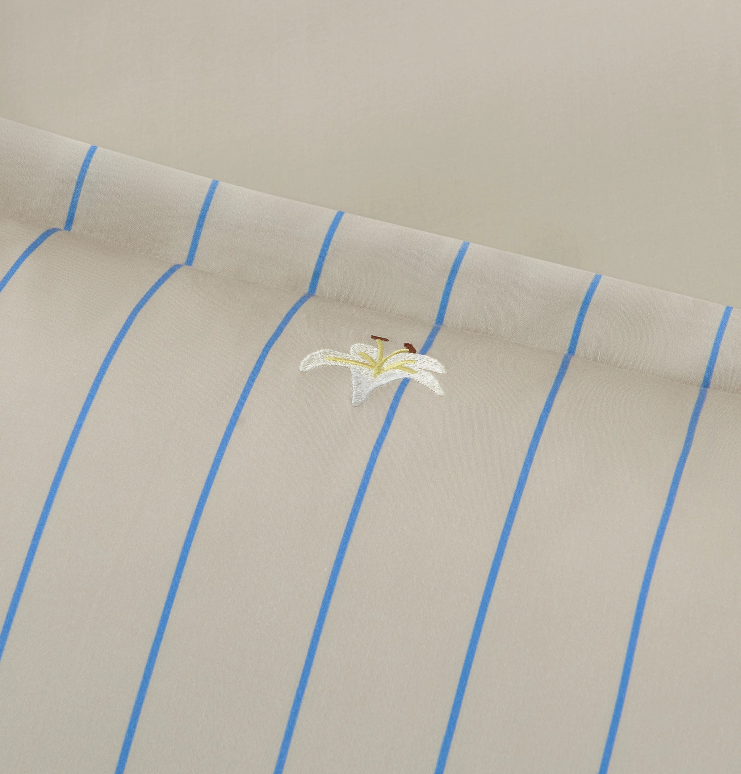 "Urban Jungle" Black Panther Tencel Bedding Set