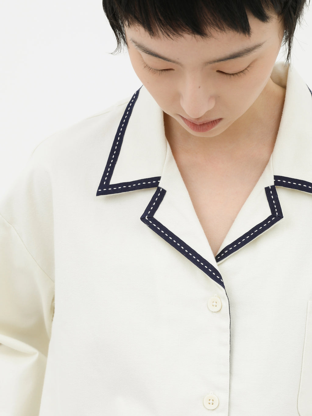 "Frame" ชุดเลานจ์แวร์ผ้าวูลผสมฝ้าย – สีขาวครีม