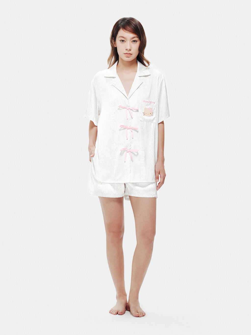 "Hello Kitty" Satin Short Sleeve Loungewear Set – Snake Print