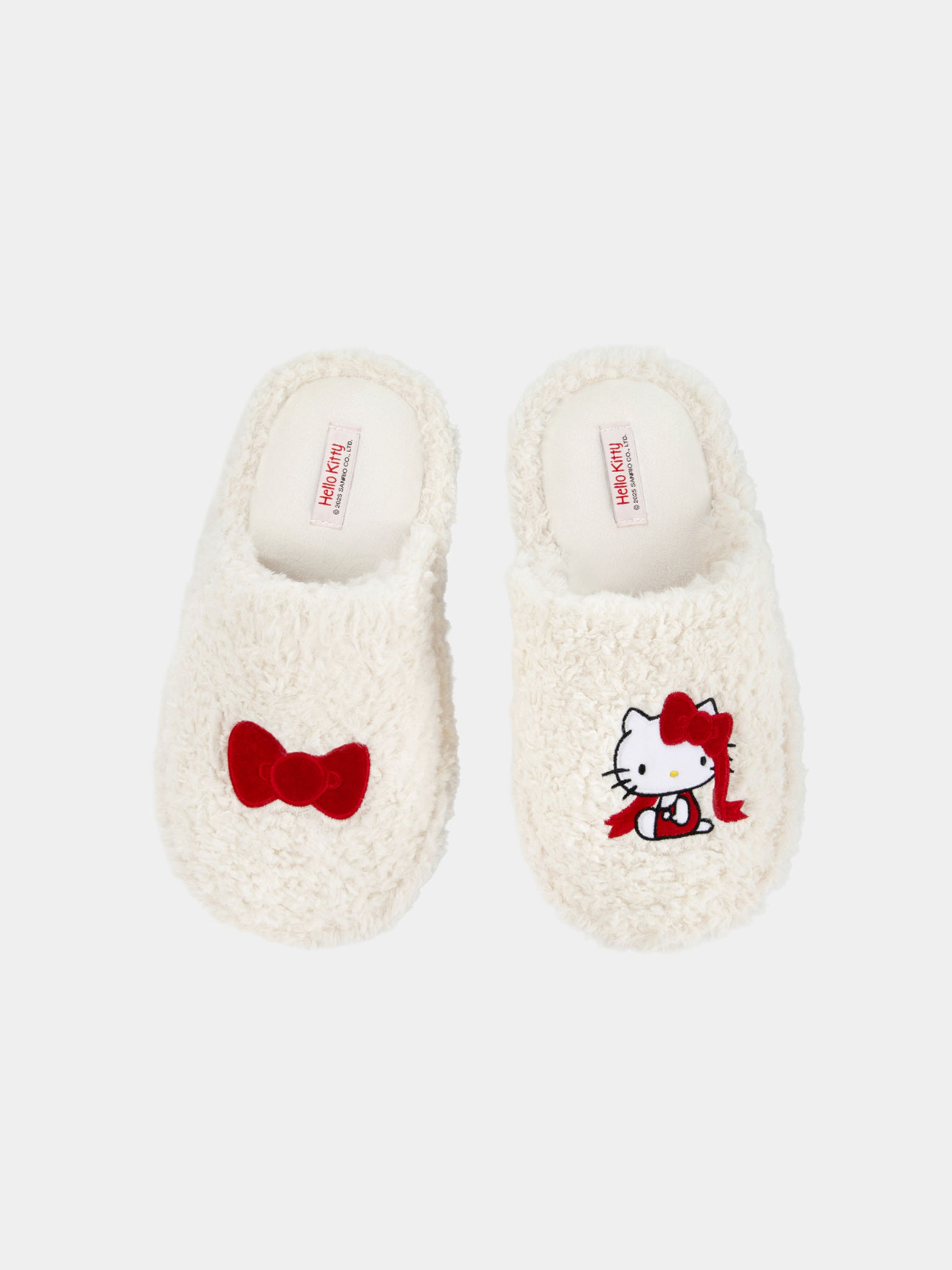 “Hello Kitty” Fluffy Slippers White