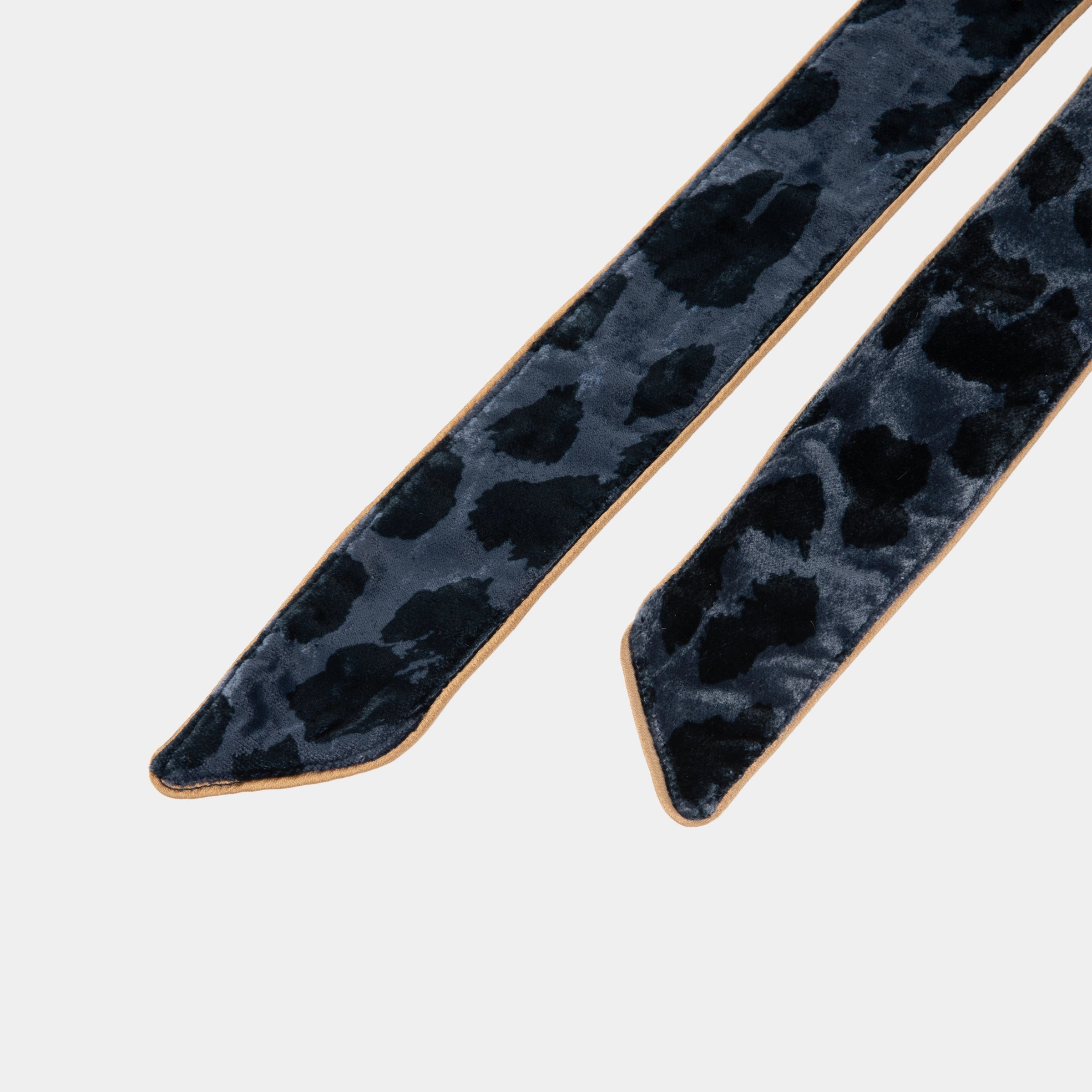 "Urban Jungle" Velvert Robe Blue Leopard Print