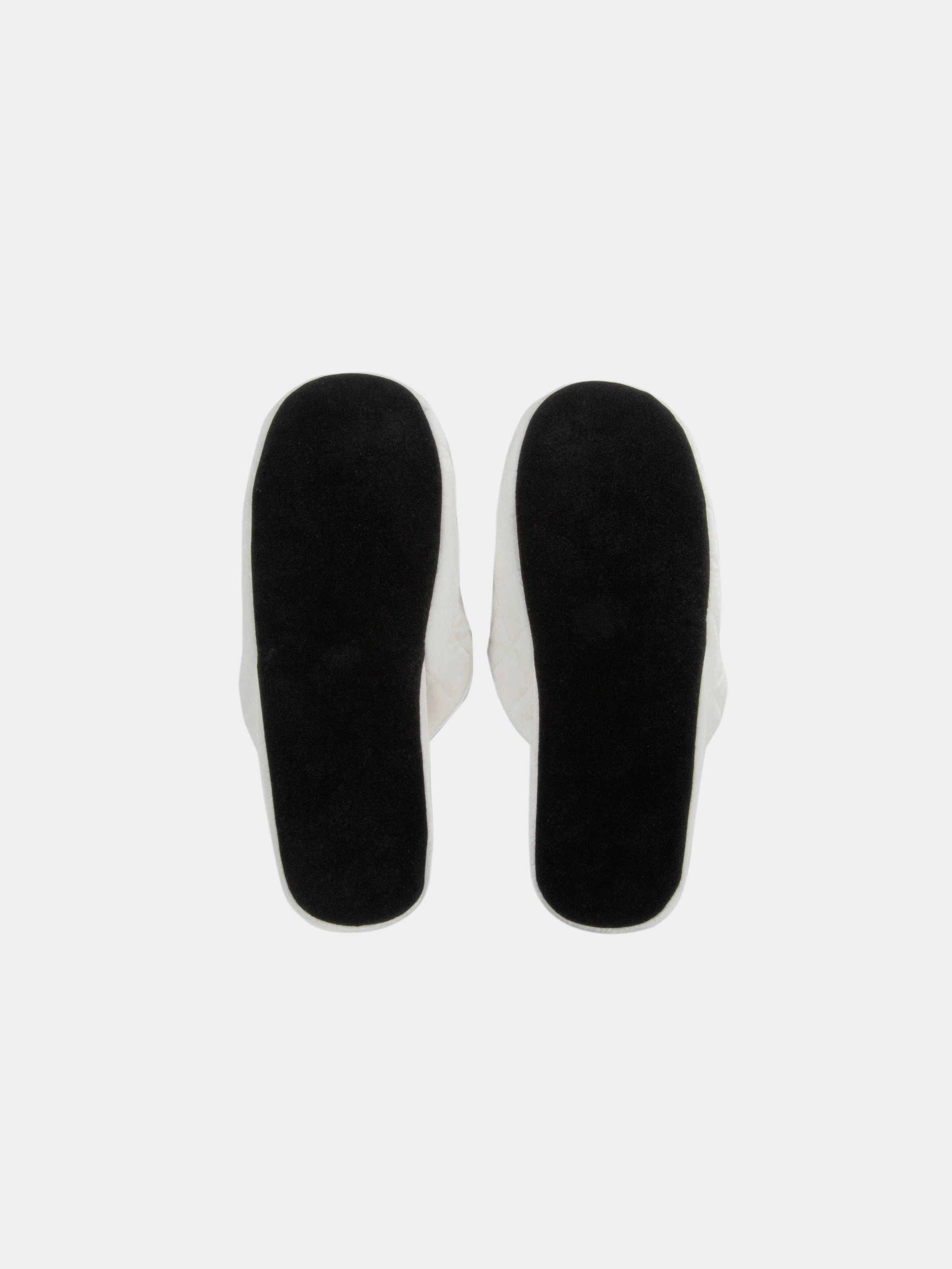"Hello Kitty" Velvet Embroidery Slippers – Pearl White