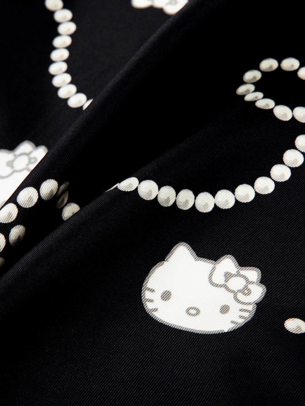 "Hello Kitty" Premium Heavy Mulberry Silk Square Scarf Pearl Necklace