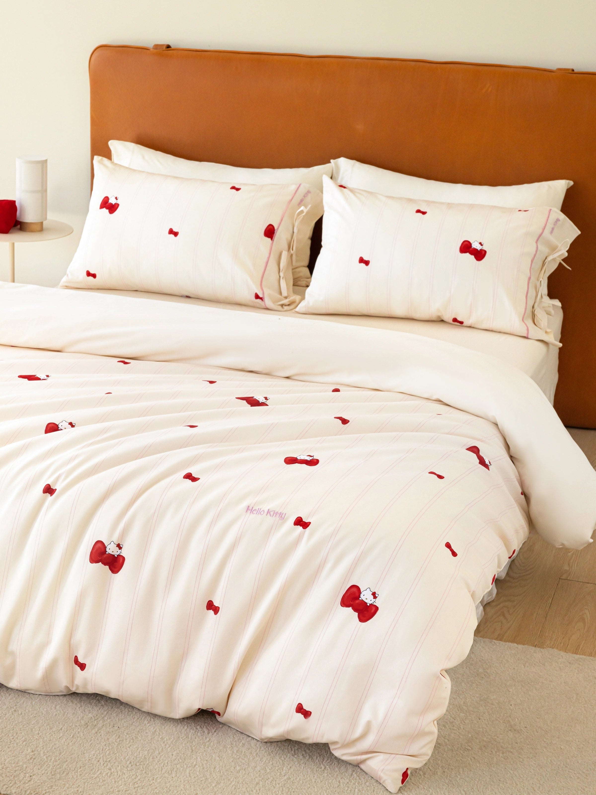 "Hello Kitty" Cotton Sateen Bedding Set – Cream Pink