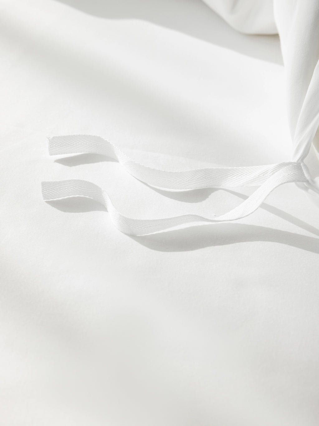 "Hello Kitty" 140S cotton sateen deluxe bedding Set Pearl White