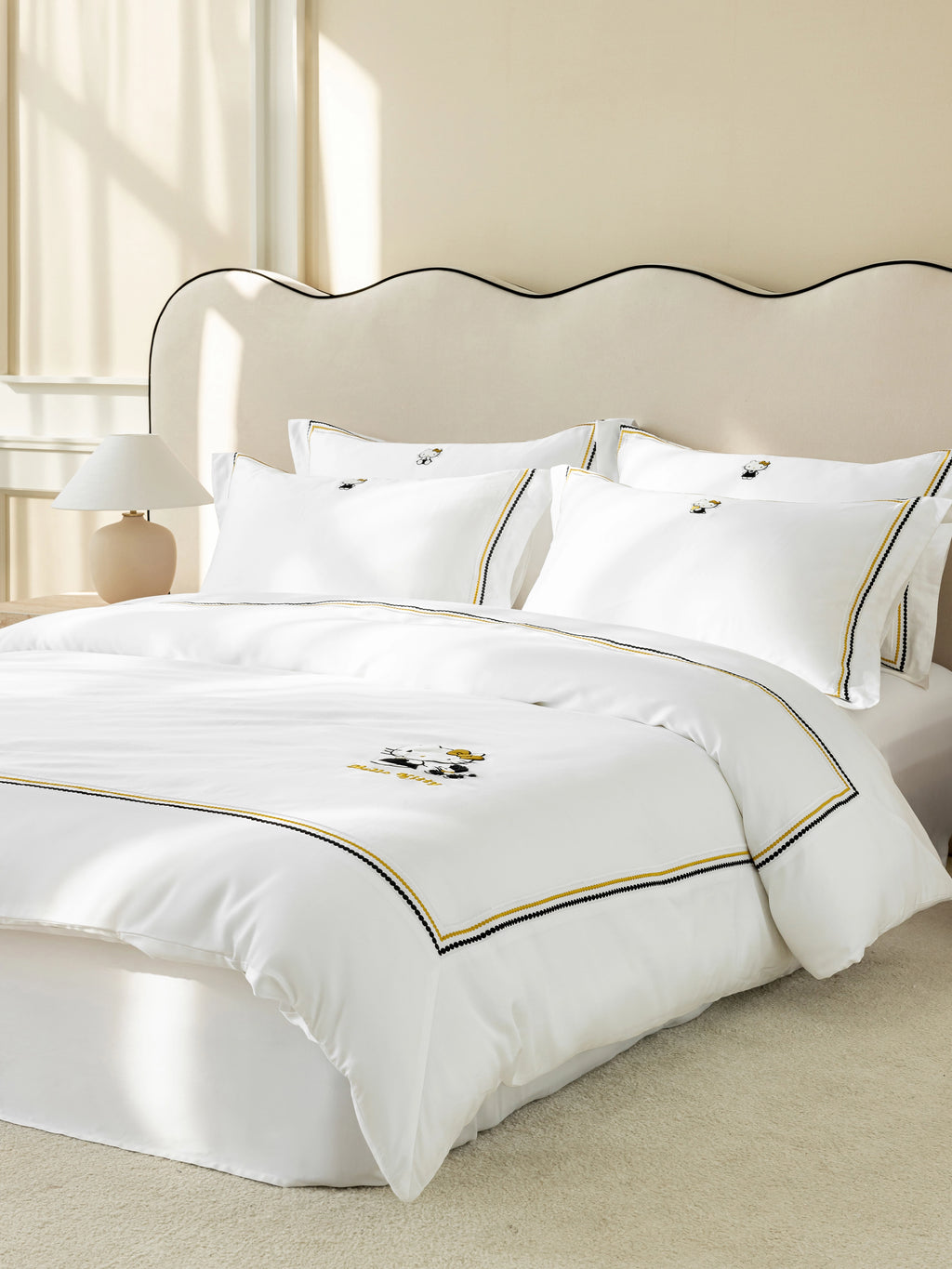 "Hello Kitty" 140S cotton sateen deluxe bedding Set Pearl White