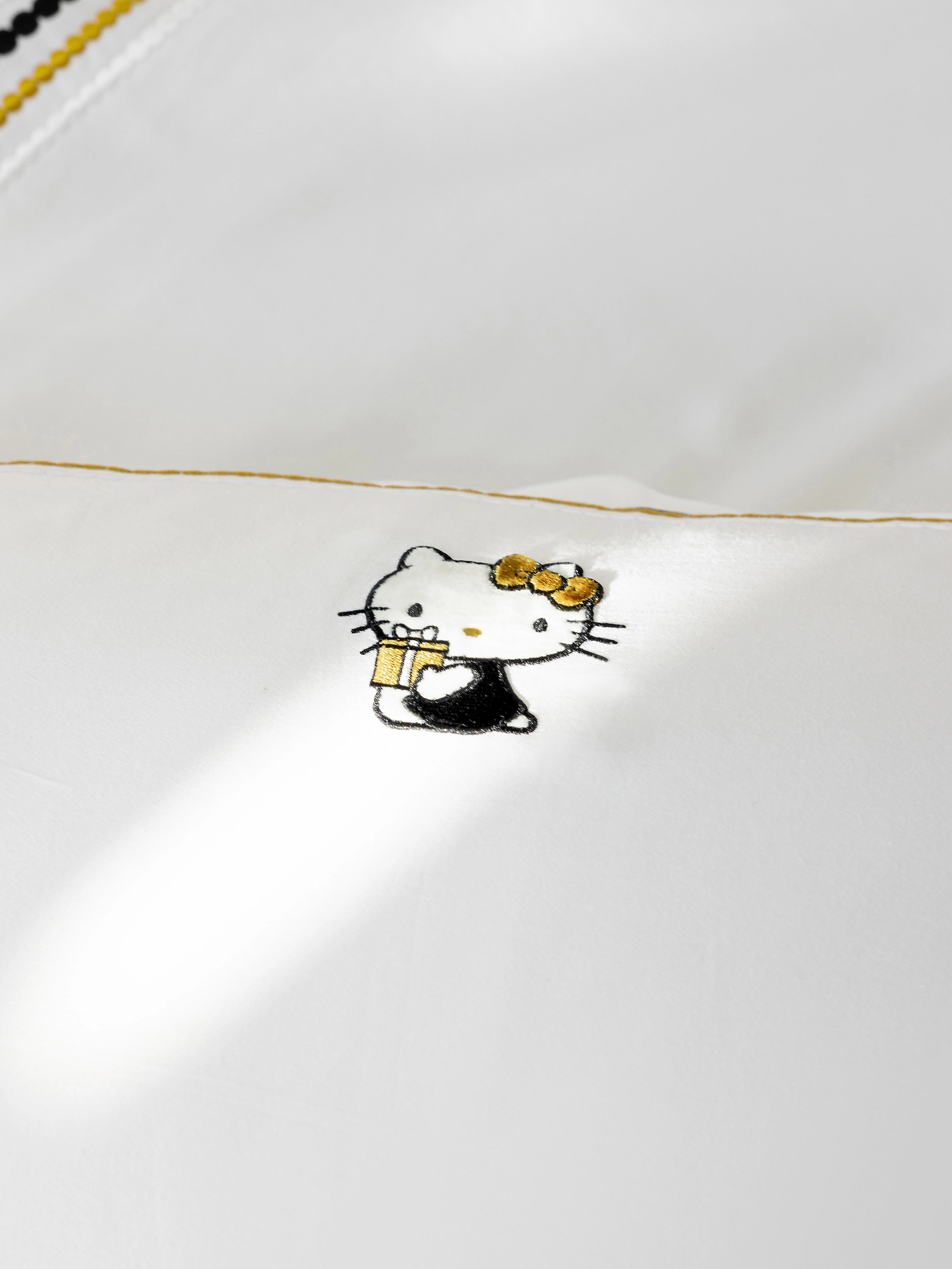 "Hello Kitty" 140S cotton sateen deluxe bedding Set Pearl White