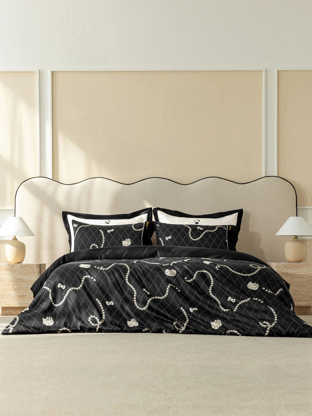 "Hello Kitty" 140S cotton sateen deluxe bedding Set Pearl necklace