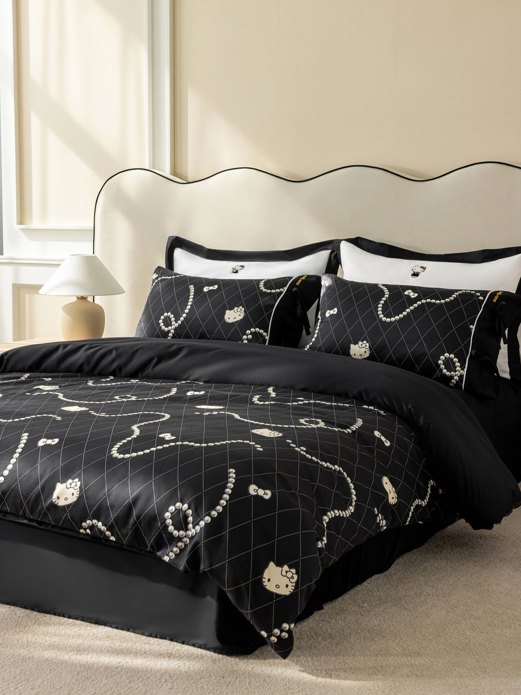 "Hello Kitty" 140S cotton sateen deluxe bedding Set Pearl necklace