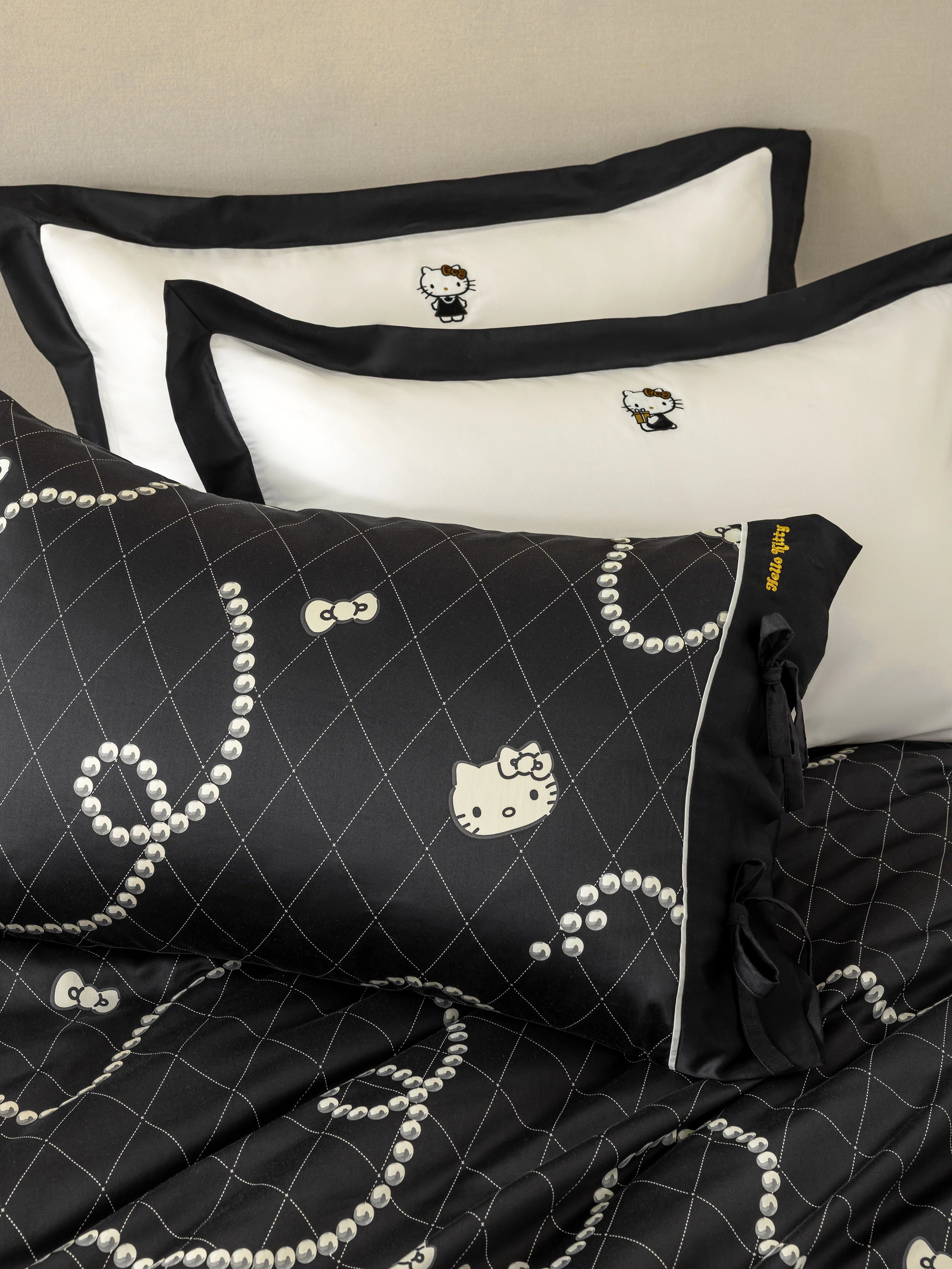 "Hello Kitty" 140S cotton sateen deluxe bedding Set Pearl necklace