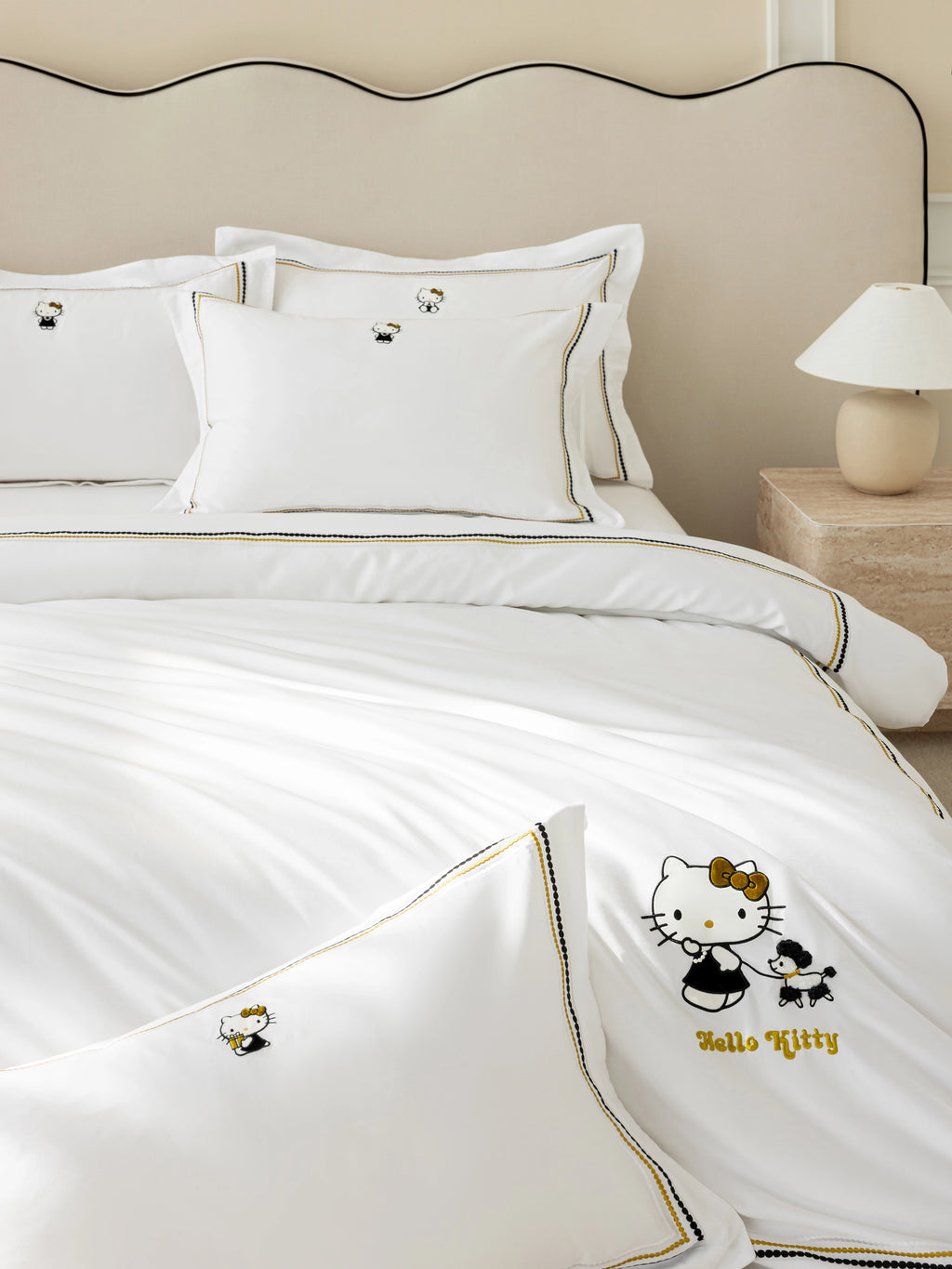 "Hello Kitty" 140S cotton sateen deluxe bedding Set Pearl White