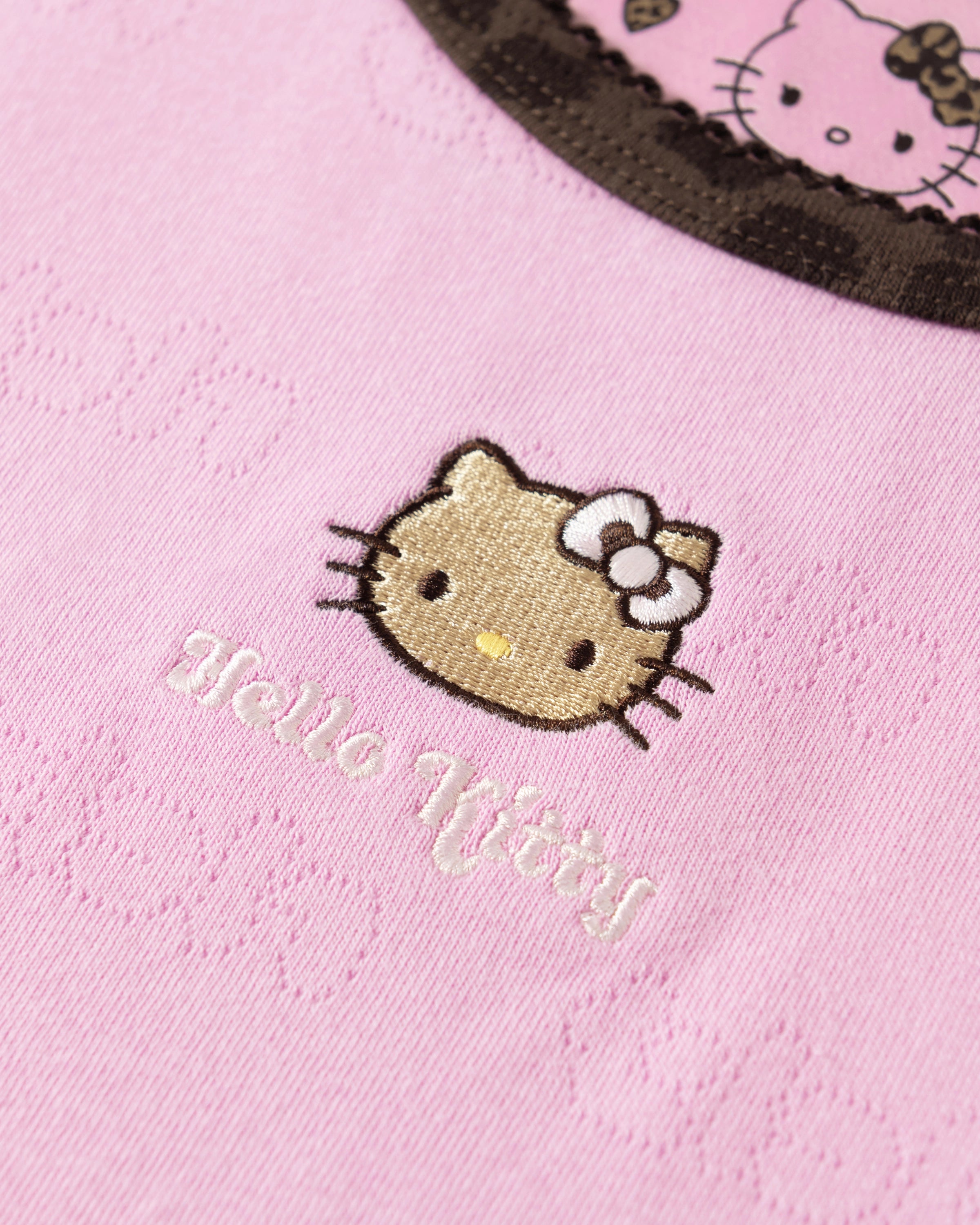 "Hello Kitty" Jersey Rib Jacquard T-Shirt – Rapsberry
