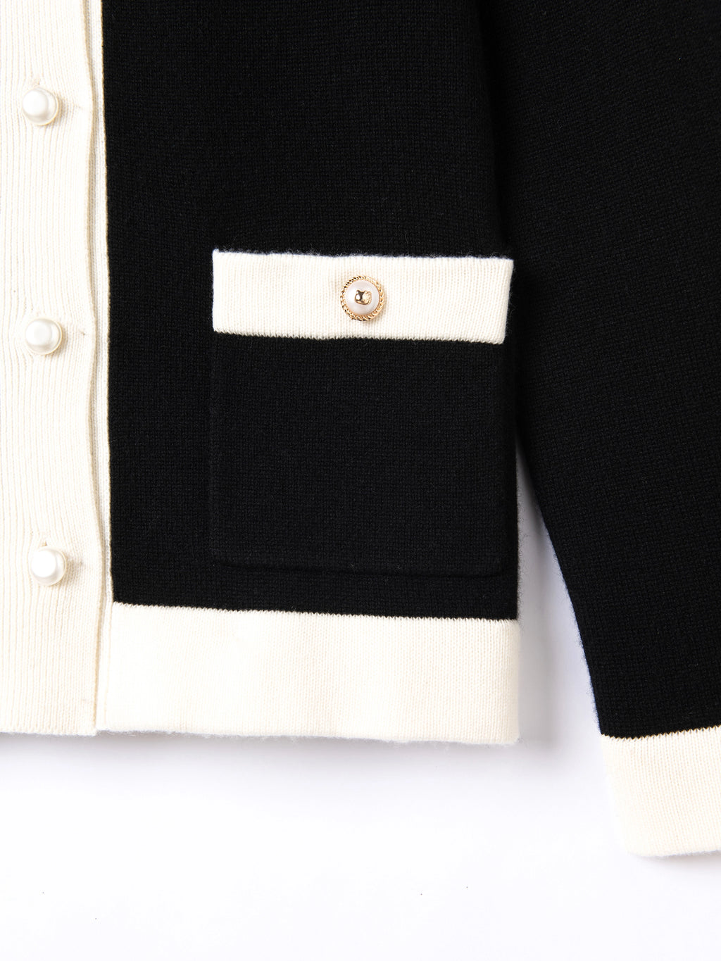 "Hello Kitty" Wool Cashmere Blend Cardigan – Black & White