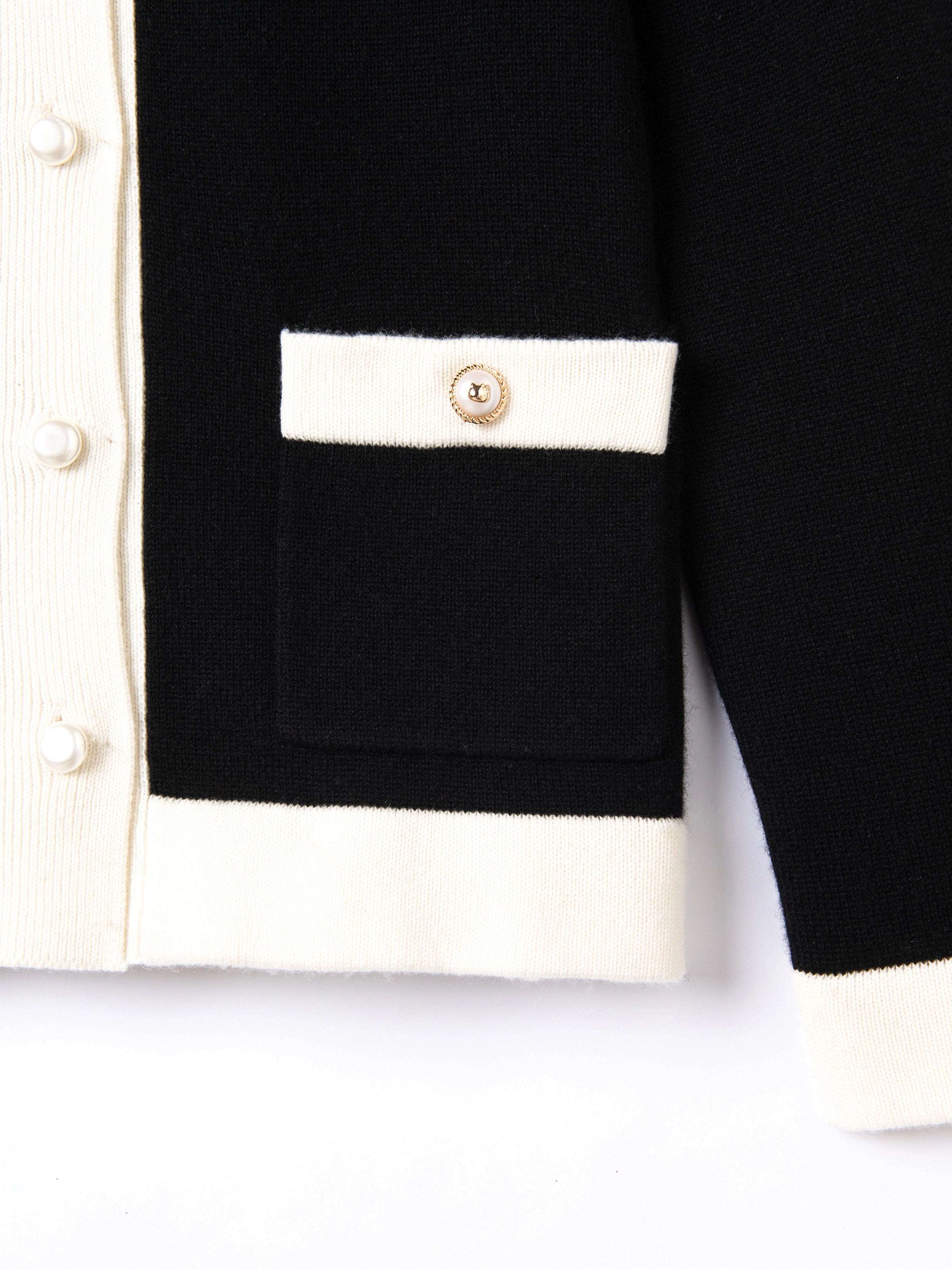 "Hello Kitty" Wool Cashmere Blend Cardigan – Black & White