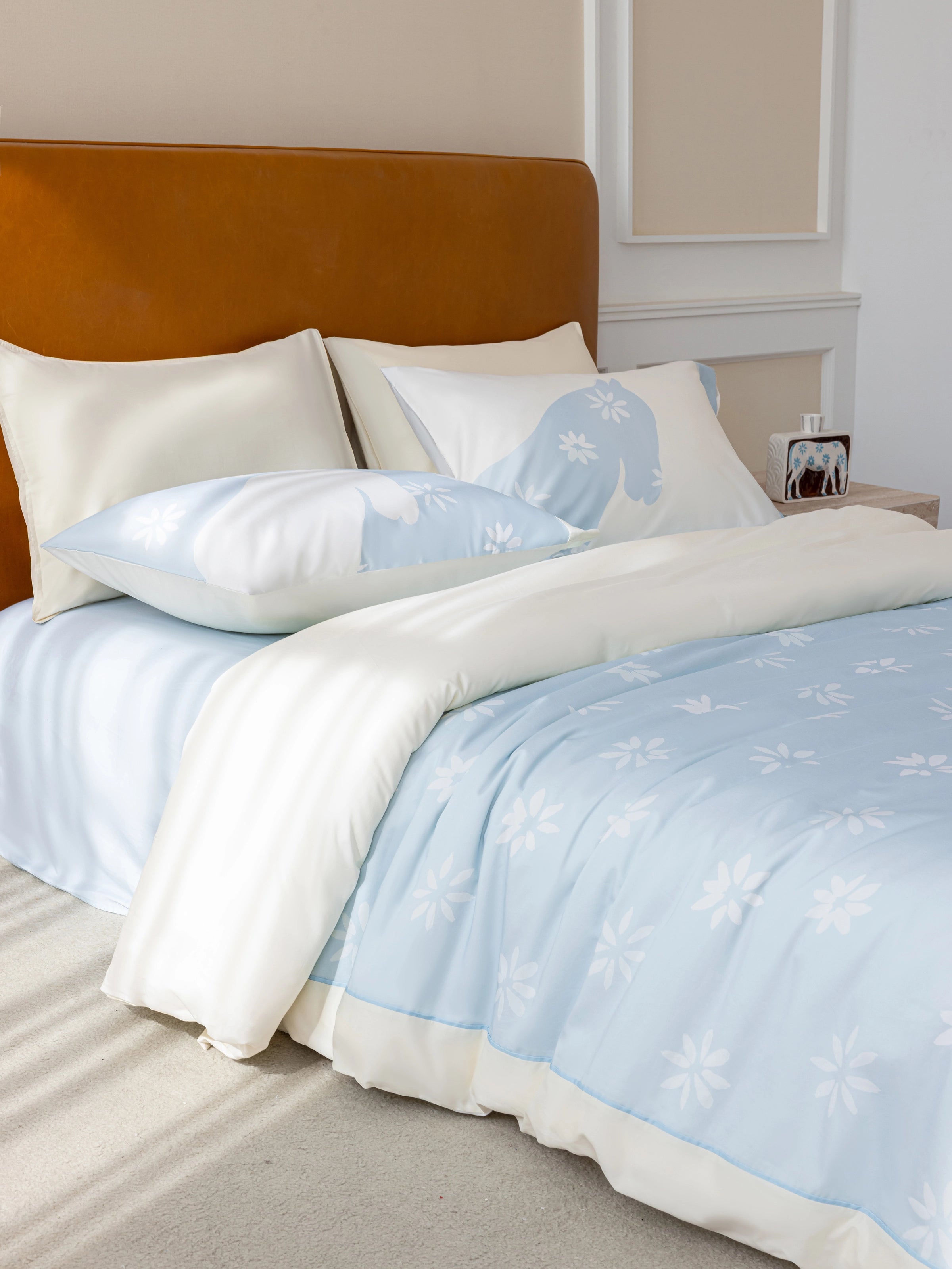 "Year of the Horse" Cotton Satin Bedding Set – Little Floral Horse