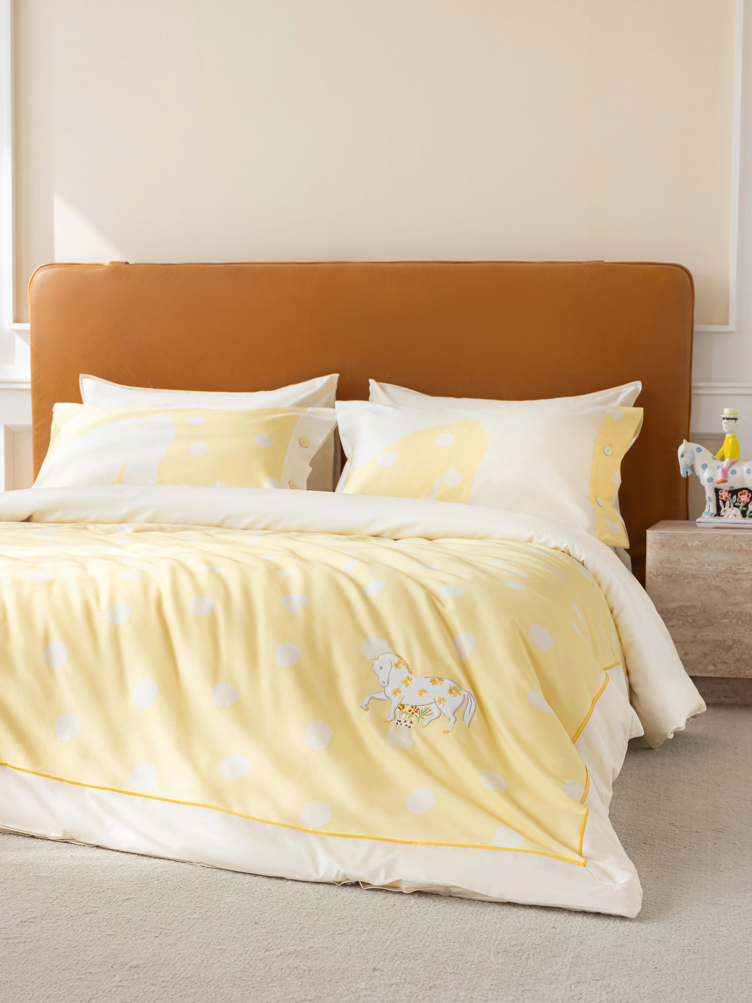 "Year of the Horse" Cotton Satin Bedding Set – Polka Dot Horse