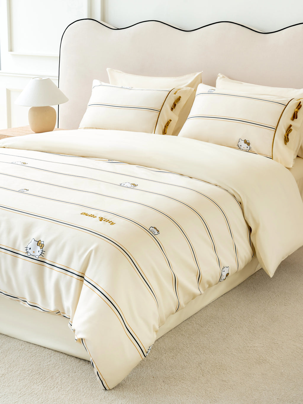 "Hello Kitty" Cotton Sateen Printed Bedding Set – Beige & White Stripes