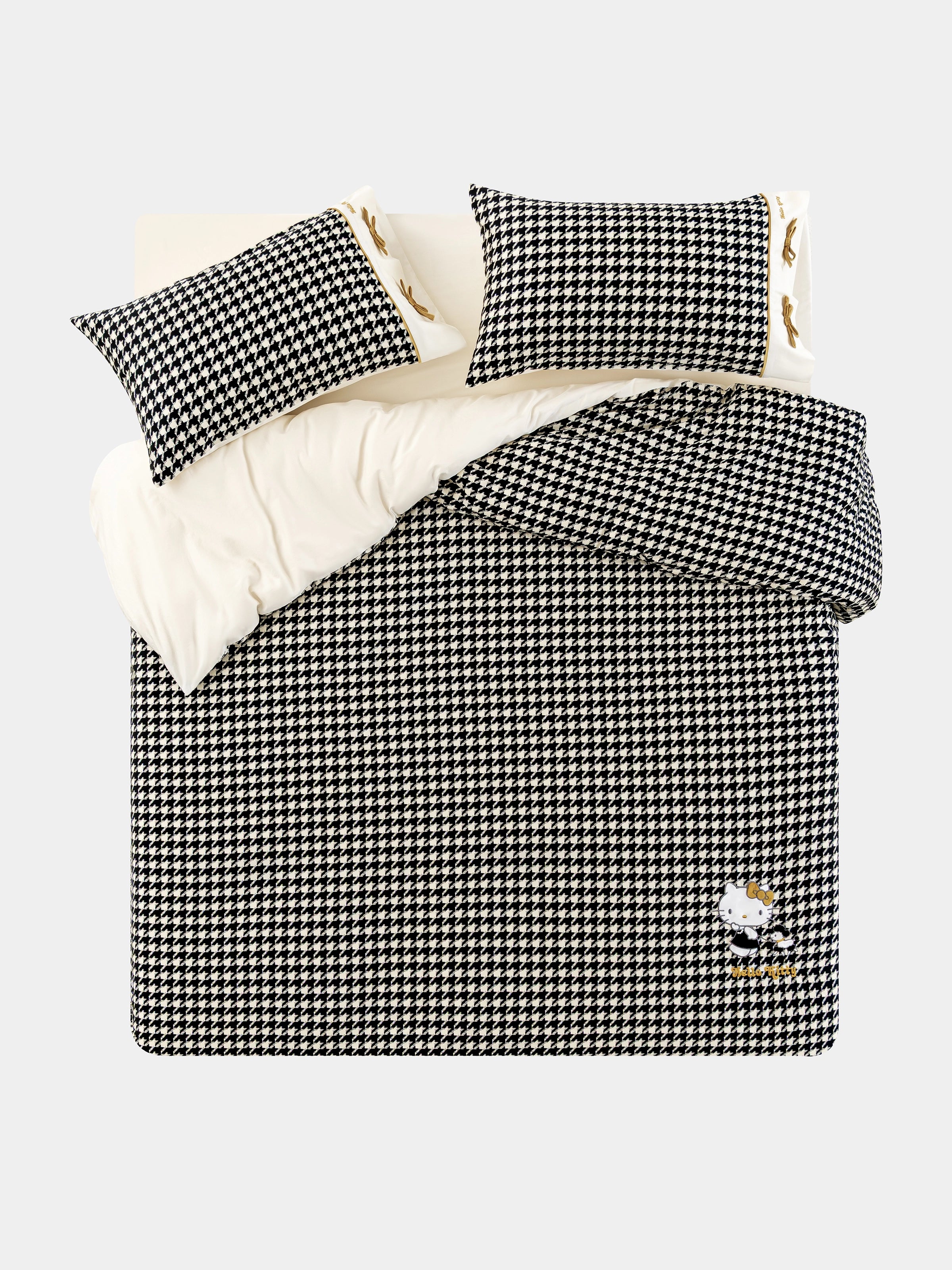 "Hello Kitty" Cotton Sateen Printed Bedding Set – Houndstooth