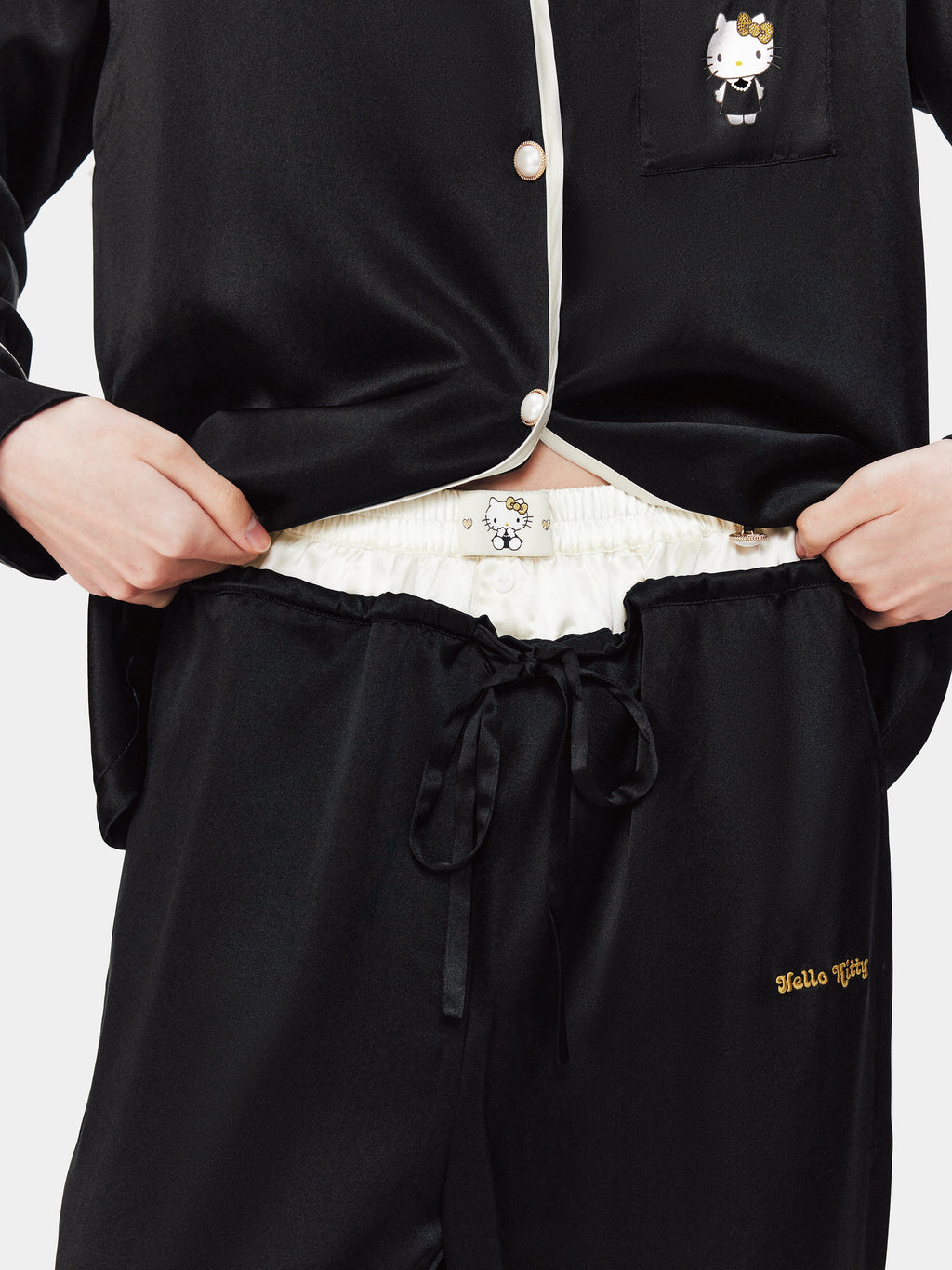 "Hello Kitty" Premium Heavy Mulberry Silk Loungewear Set – Classic Black
