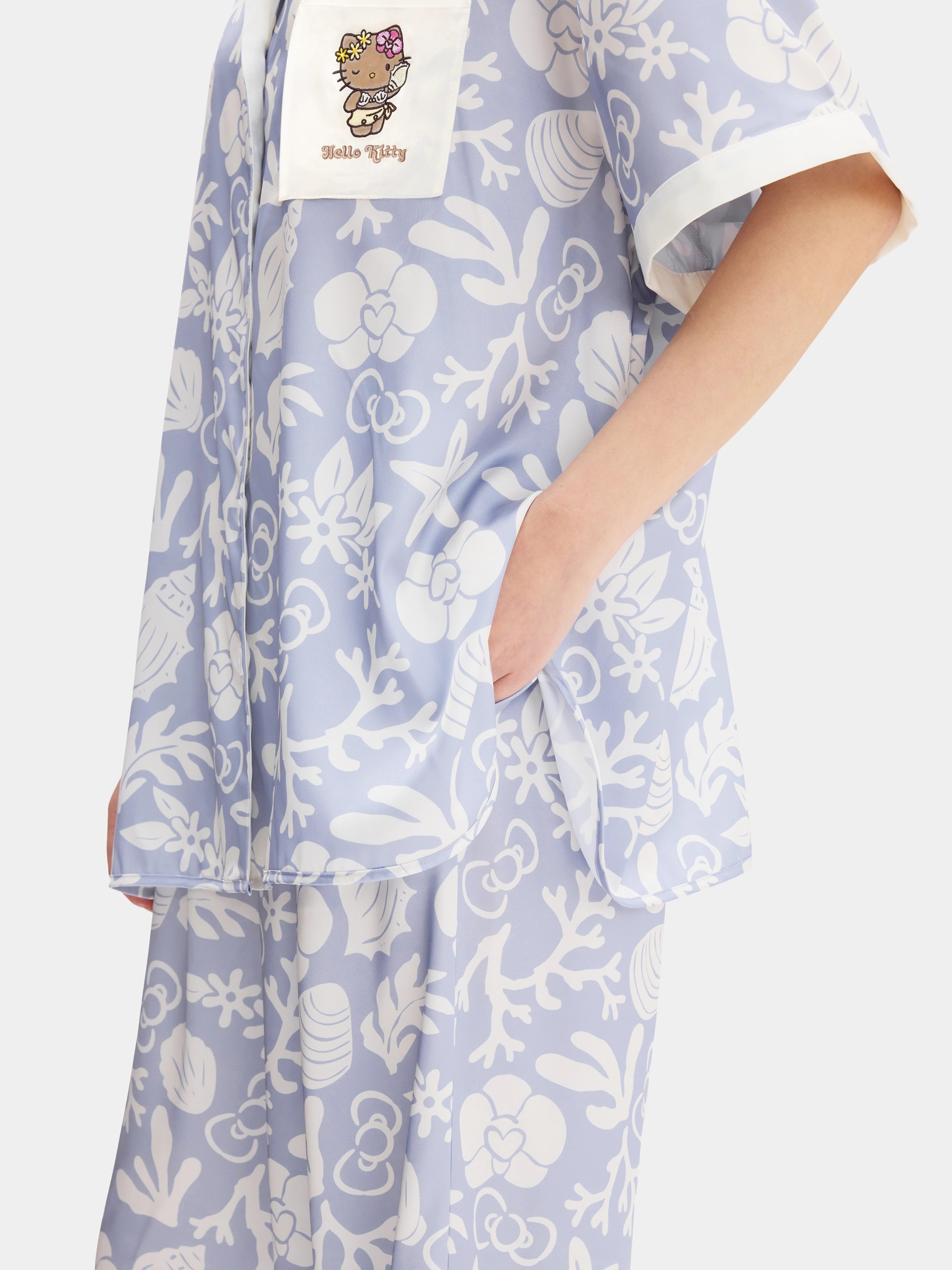 "Hello Kitty" Satin Loungewear Set Short Sleeve & Shorts – Breezy Blue