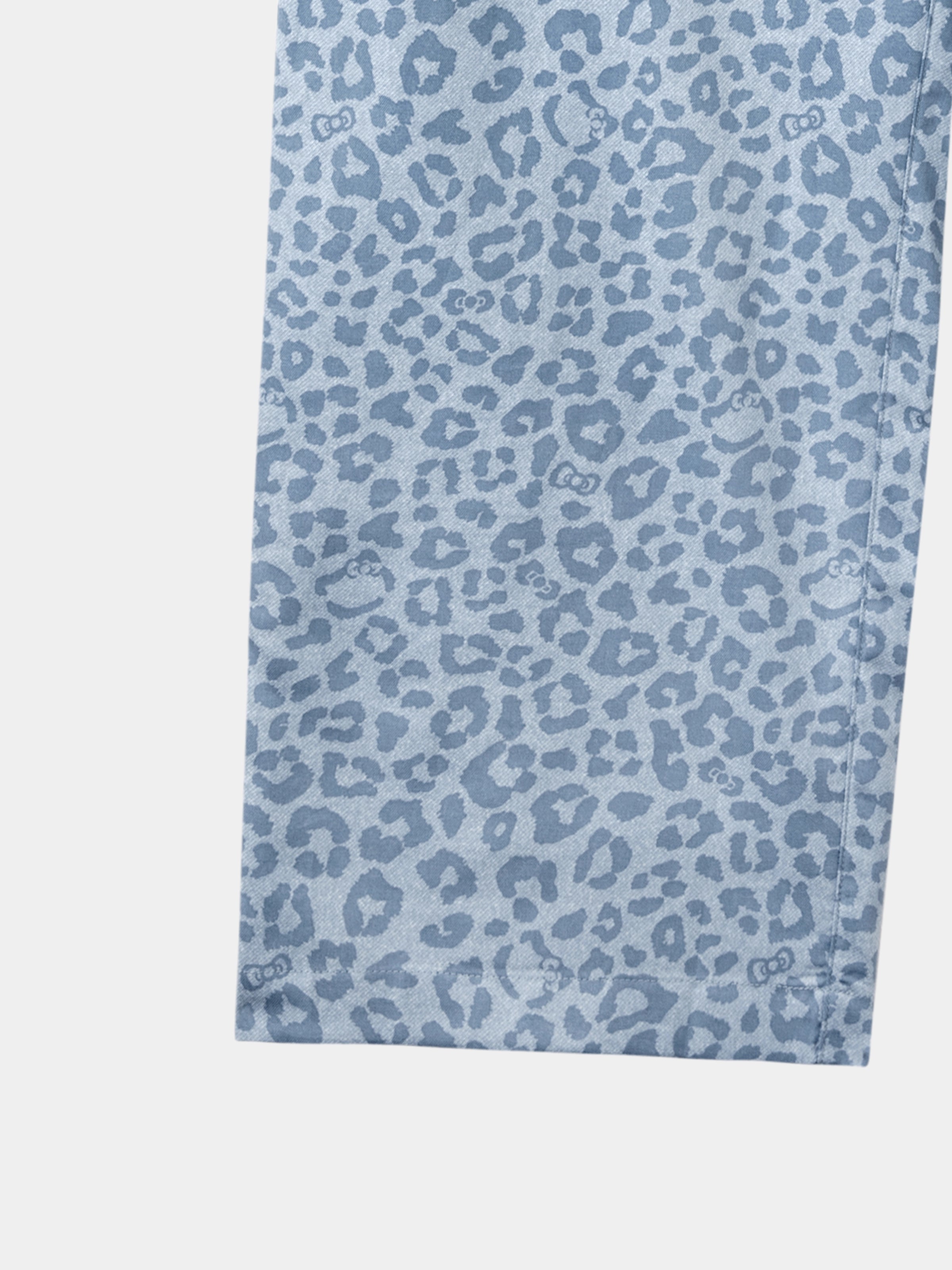 "Hello Kitty" Tencel Cotton Blend Loungewear Set Short Sleeve & Pants – Denim Leopard