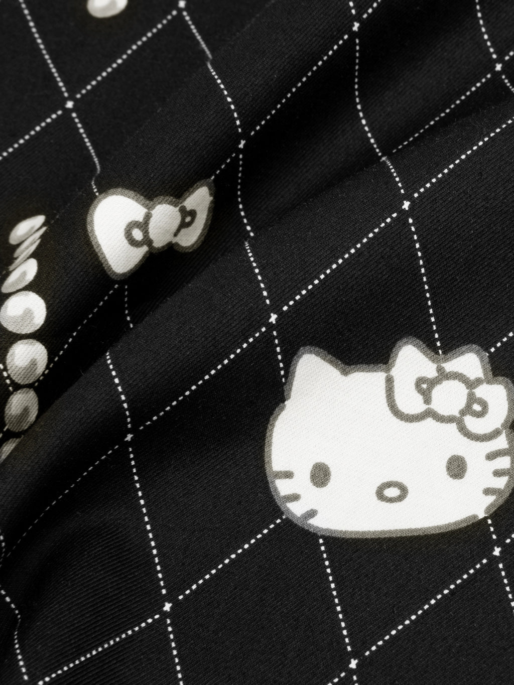 "Hello Kitty" Tencel Cotton Blend Loungewear Set Short Sleeve – Pearl Necklace